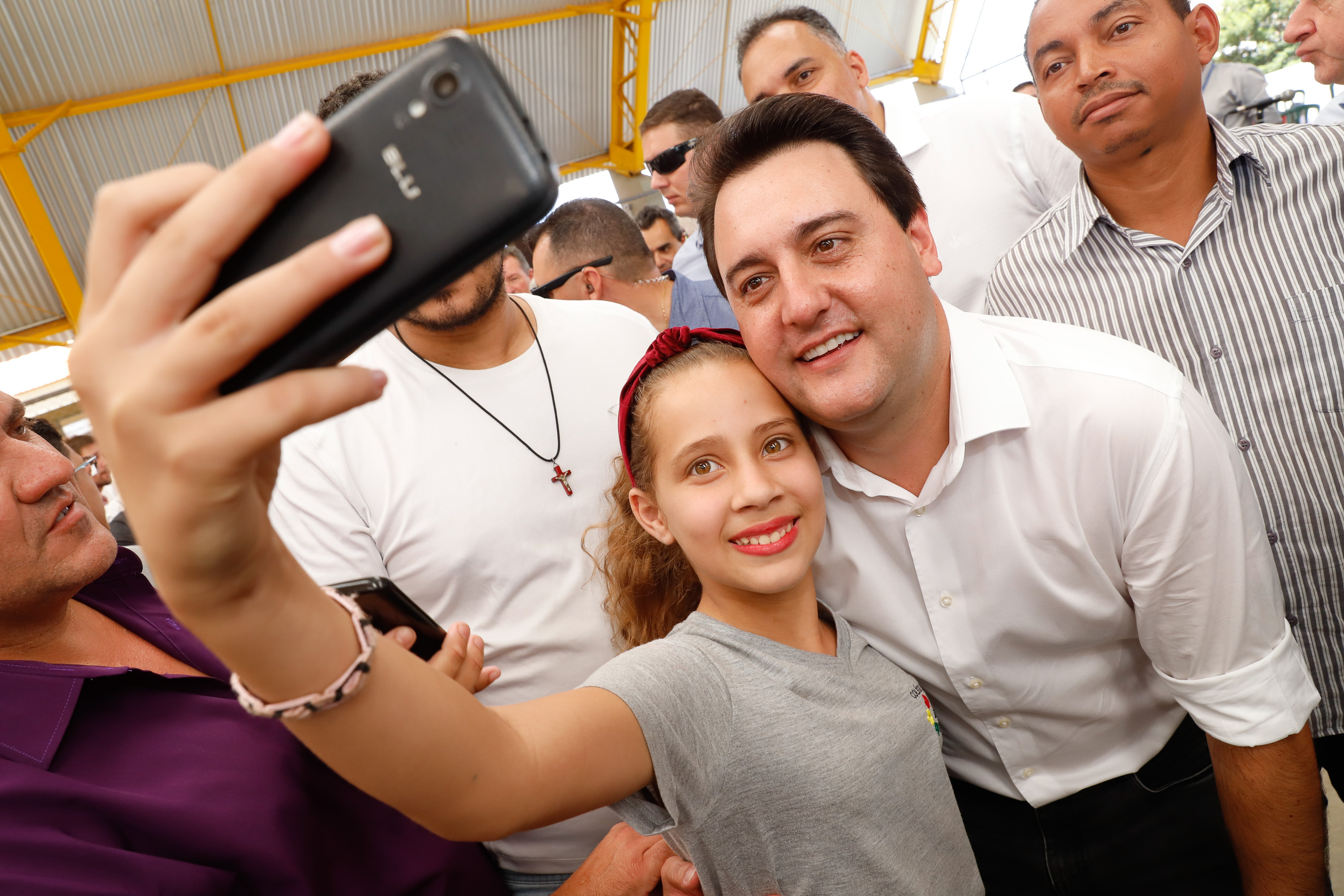 Cerca de 1.100 estudantes do Ensino Fundamental e Ensino Médio, de Sarandi, Noroeste do Paraná, são beneficiados com a nova estrutura da Escola Estadual Vereador Luiz Zanchim, inaugurada nesta sexta-feira (14), pelo governador Carlos Massa Ratinho Junior. - Sarandi, 14/02/2020 - Foto: Rodrigo Félix Leal/AEN