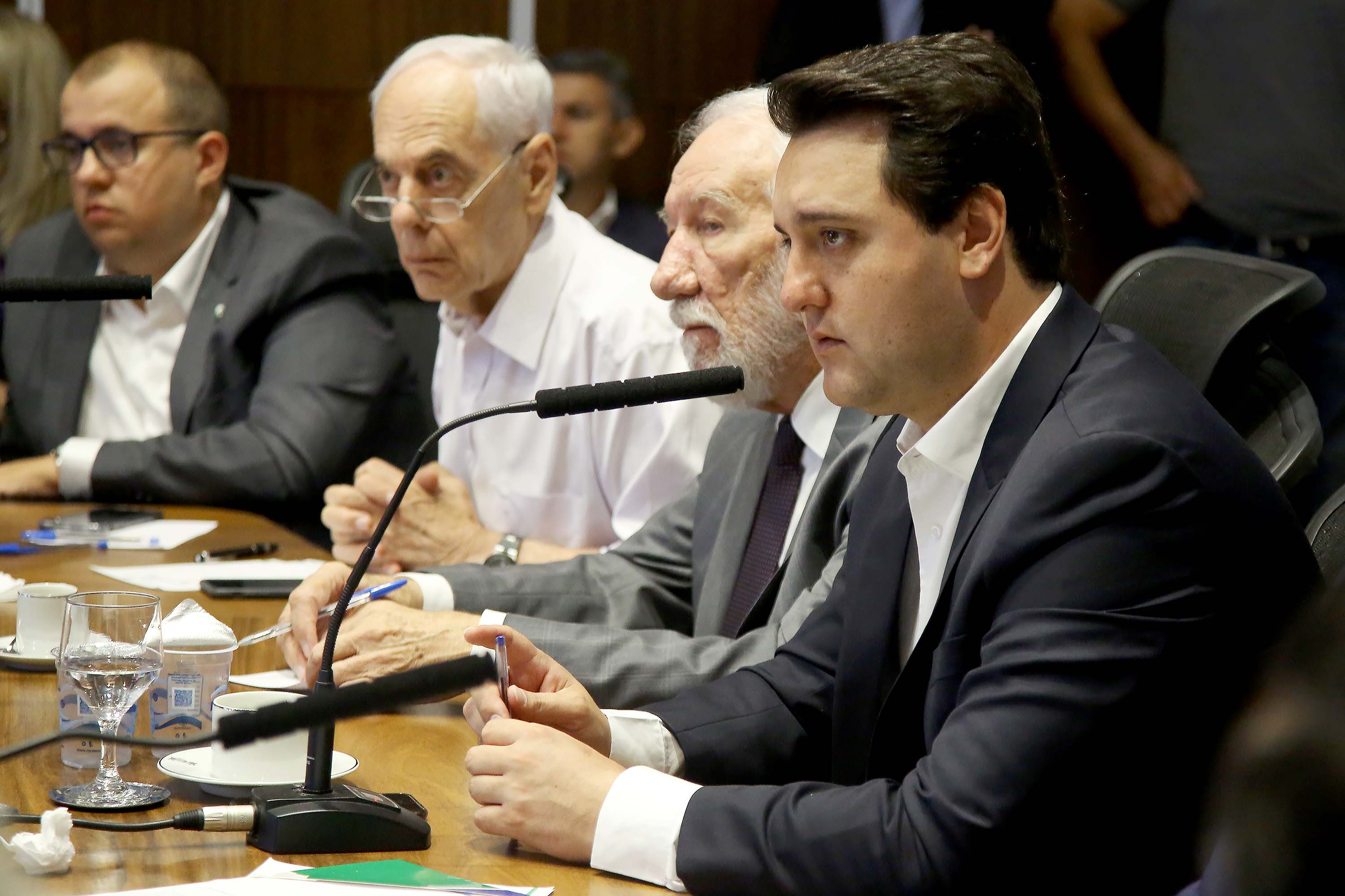 Usar jogos eletrônicos para ensinar matemática e universalizar o acesso à Internet de alta velocidade em todas as escolas da rede estadual de ensino estão entre as prioridades da Secretaria de Estado da Educação e do Esporte para 2020
