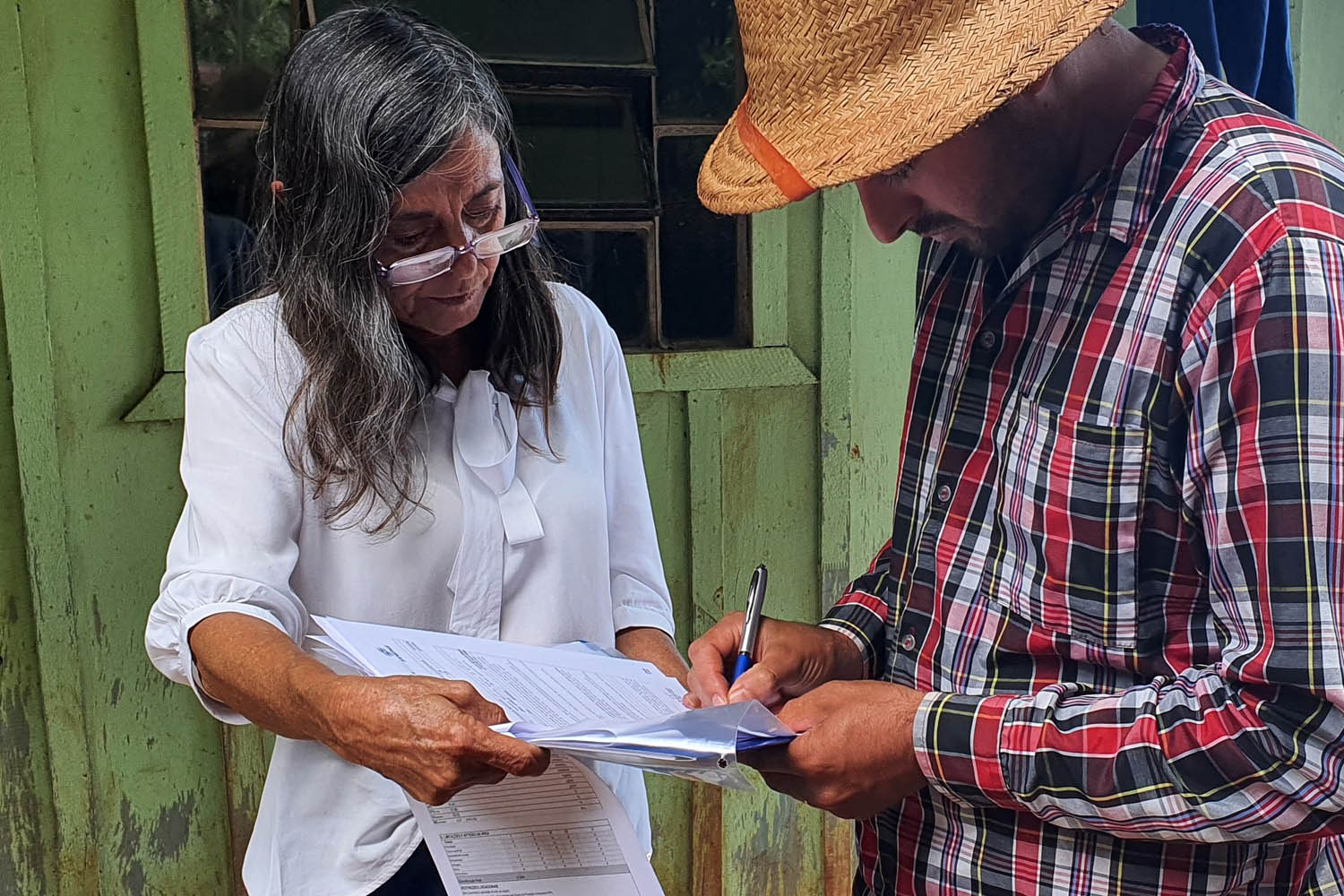 Lodo de esgoto beneficia pequenos agricultores no Paraná. Foto:Sanepar
