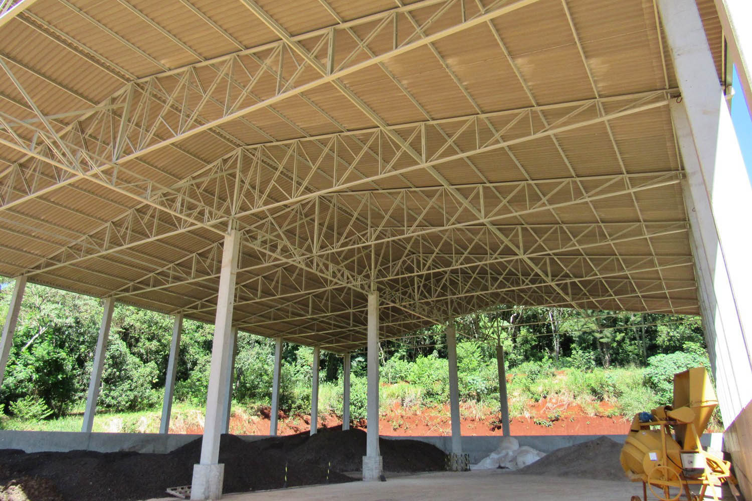 Lodo de esgoto beneficia pequenos agricultores no Paraná. Foto:Sanepar