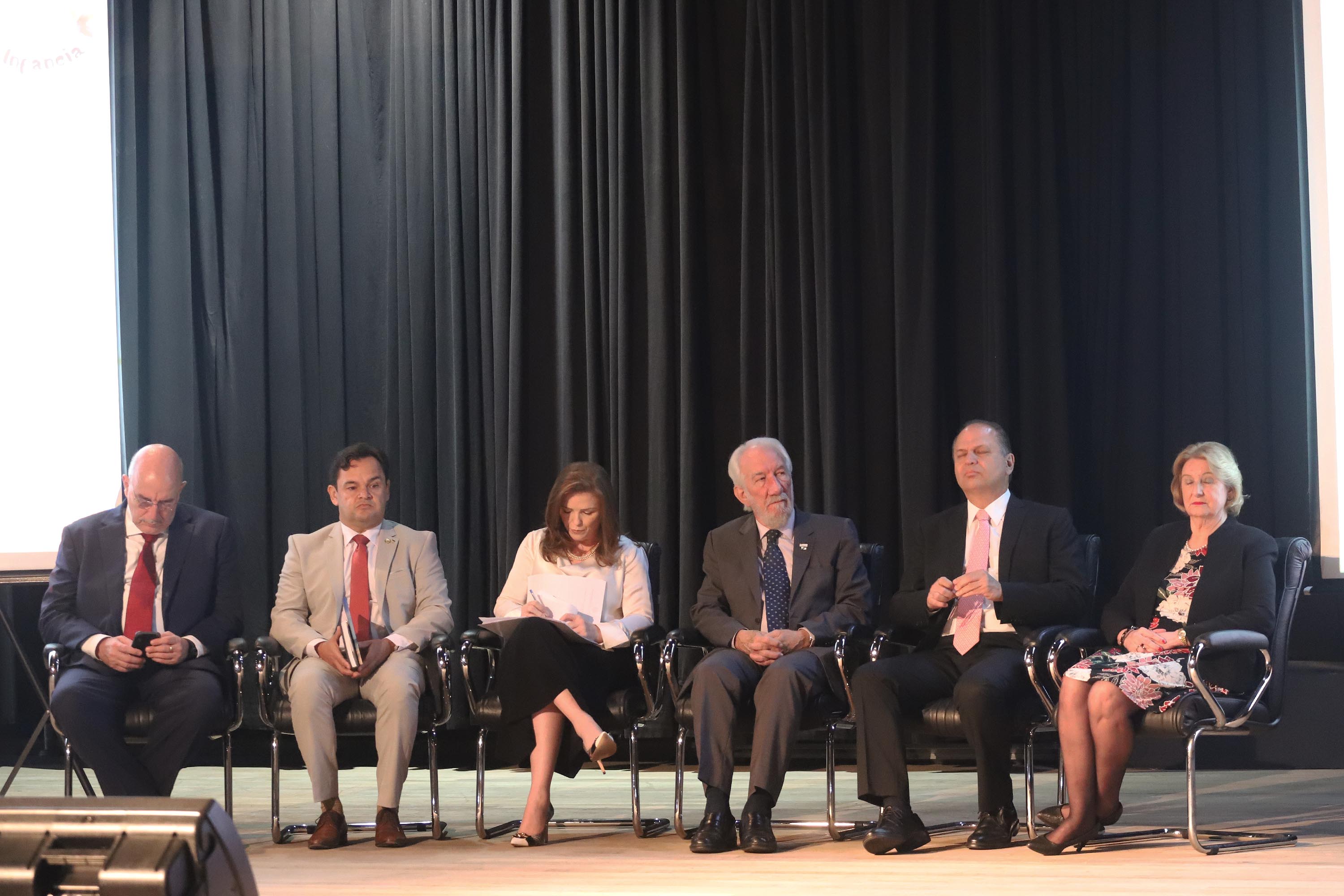 O governador em exercício Darci Piana, participou da abertura do Seminário Estadual do Marco Legal da Primeira Infância.
Curitiba, 09-03-20.
Foto: Arnaldo Alves / AEN