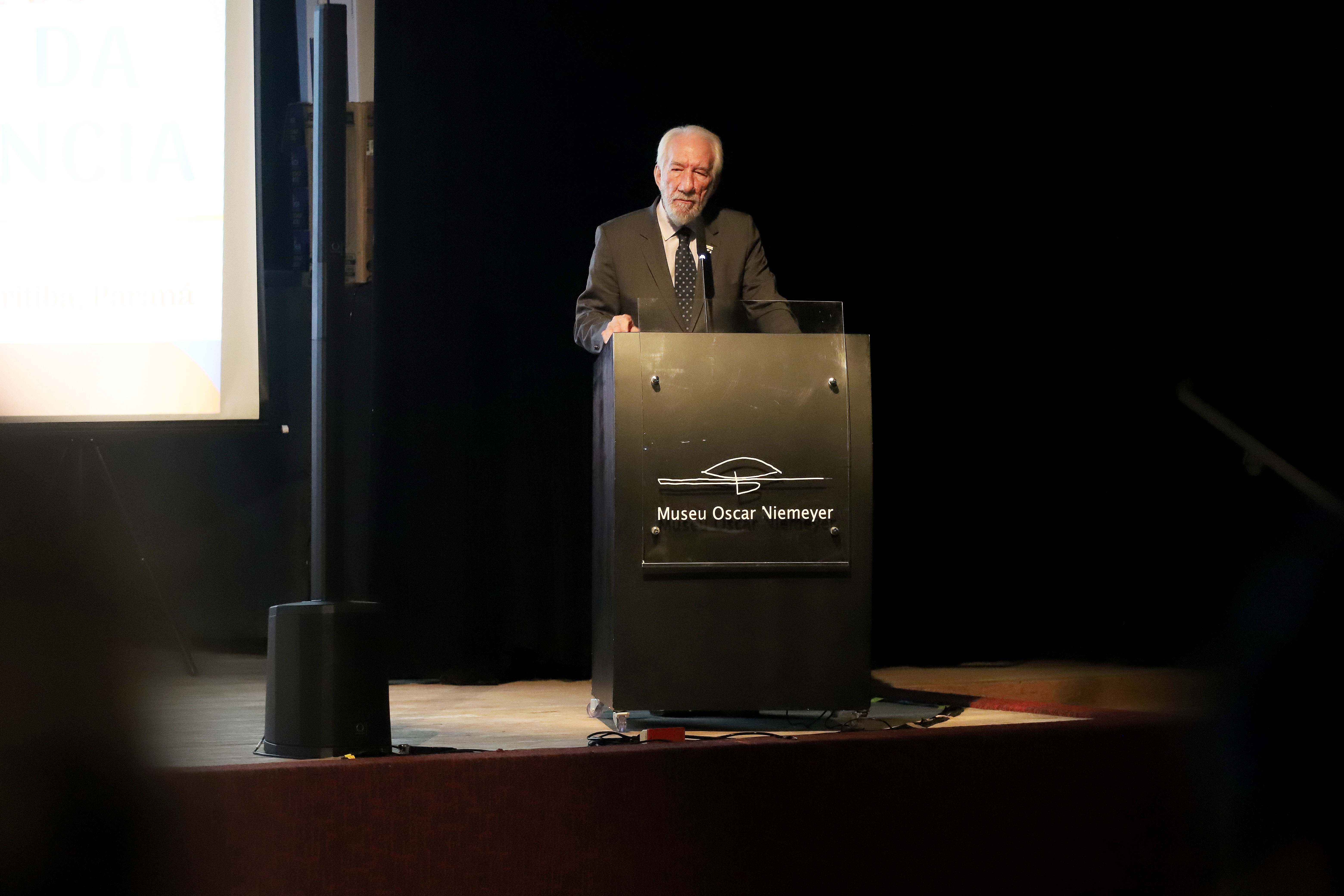 O governador em exercício Darci Piana, participou da abertura do Seminário Estadual do Marco Legal da Primeira Infância.
Curitiba, 09-03-20.
Foto: Arnaldo Alves / AEN