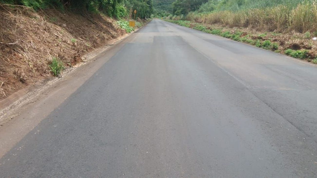 O Governo do Estado está realizando melhorias em duas rodovias na região de Umuarama, Noroeste do Paraná. As obras são executadas pelo Departamento de Estradas de Rodagem do Paraná (DER/PR). O investimento é de R$ 9,5 milhões. Foto:DER