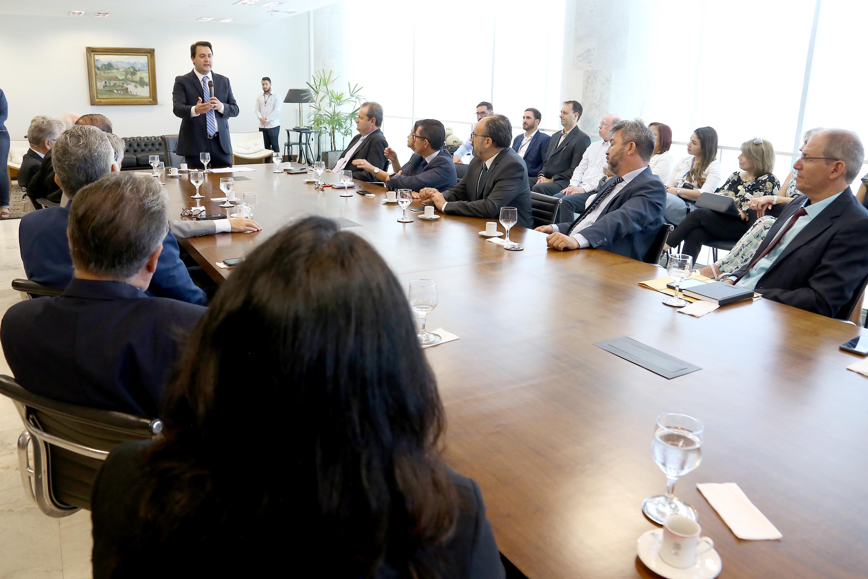 O governador Carlos Massa Ratinho Júnior assinou a autorização para nomeação de 263 professores para as universidades estaduais do Paraná. São profissionais de diversas áreas acadêmicas aprovados em concursos públicos realizados em anos anteriores e que ainda não haviam sido chamados. Curitiba,12/03/2020 Foto:Jaelson Lucas / AEN