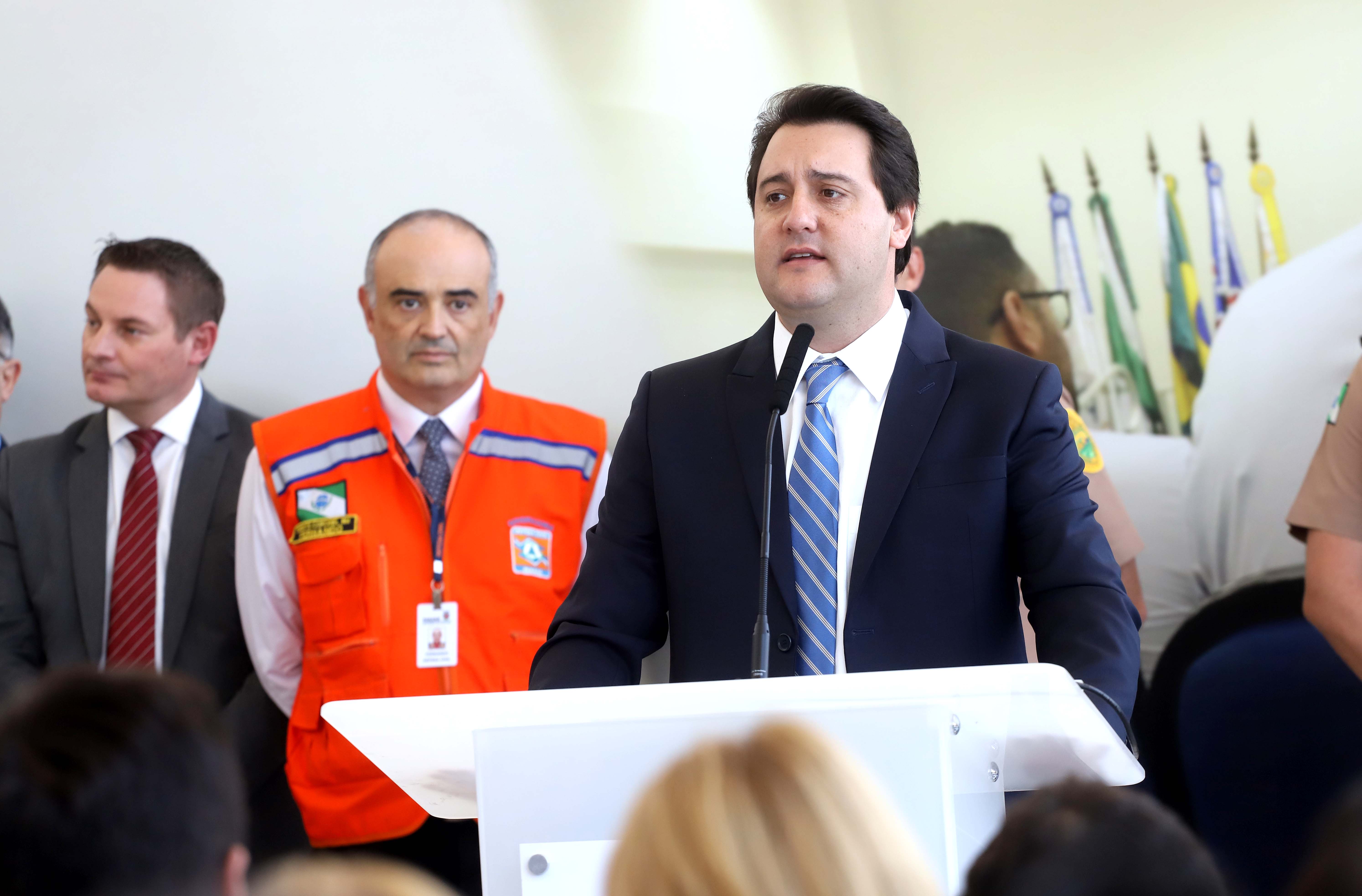O governador Carlos Massa Ratinho Junior formaliza nesta quinta-feira (12) a convocação de aprovados do concurso de 2018 de escrivães da Polícia Civil do Paraná.
Curitiba, 12-03-20.
Foto: Arnaldo Alves / AEN.