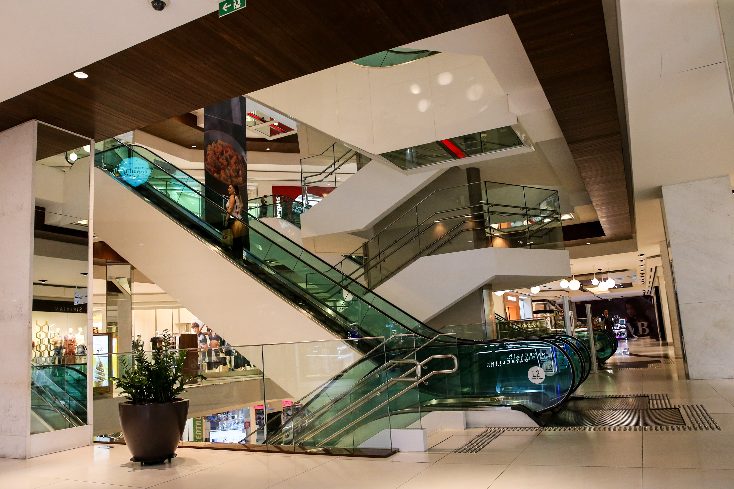 Estado determina fechamento de shoppings e academias. Foto: Geraldo Bubniak/AEN