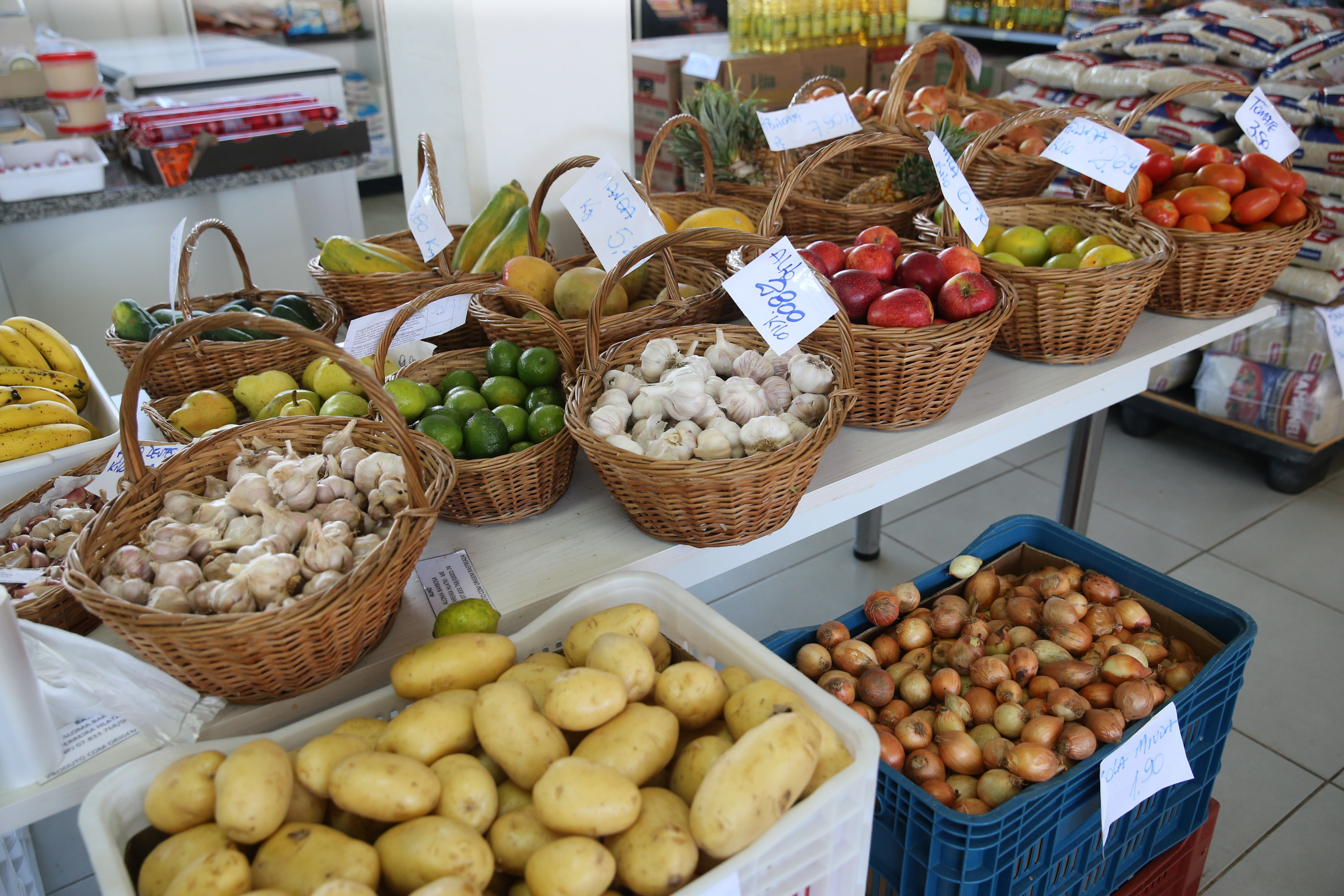 Governo apoia a produção e promove ações para garantir o abastecimento. Foto: Geraldo Bubniak/AEN