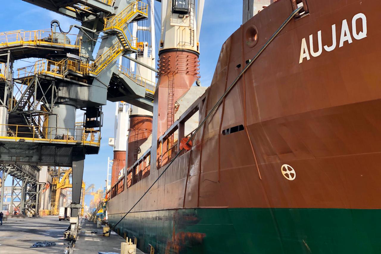 Porto de Paranaguá faz embarque inédito de fubá em sacas. Foto:Portos do Paraná