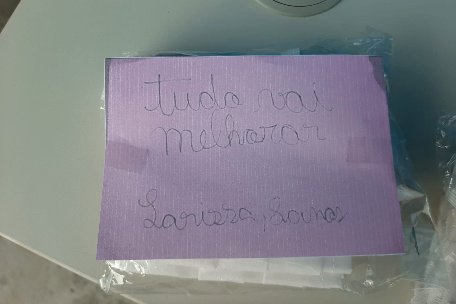 A Coordenação Estadual de Defesa Civil recebeu nesta sexta-feira (3) 1.000 máscaras de TNT. Elas serão usadas nas ações diárias do órgão, responsável por grande parte da logística de distribuição de donativos no Paraná. A entrega foi feita por voluntários da Associação Batista de Ação Social de Curitiba (Abasc) e a articulação foi realizada pela recém-criada Superintendência Geral de Ação Solidária. Foto: Divulgação
