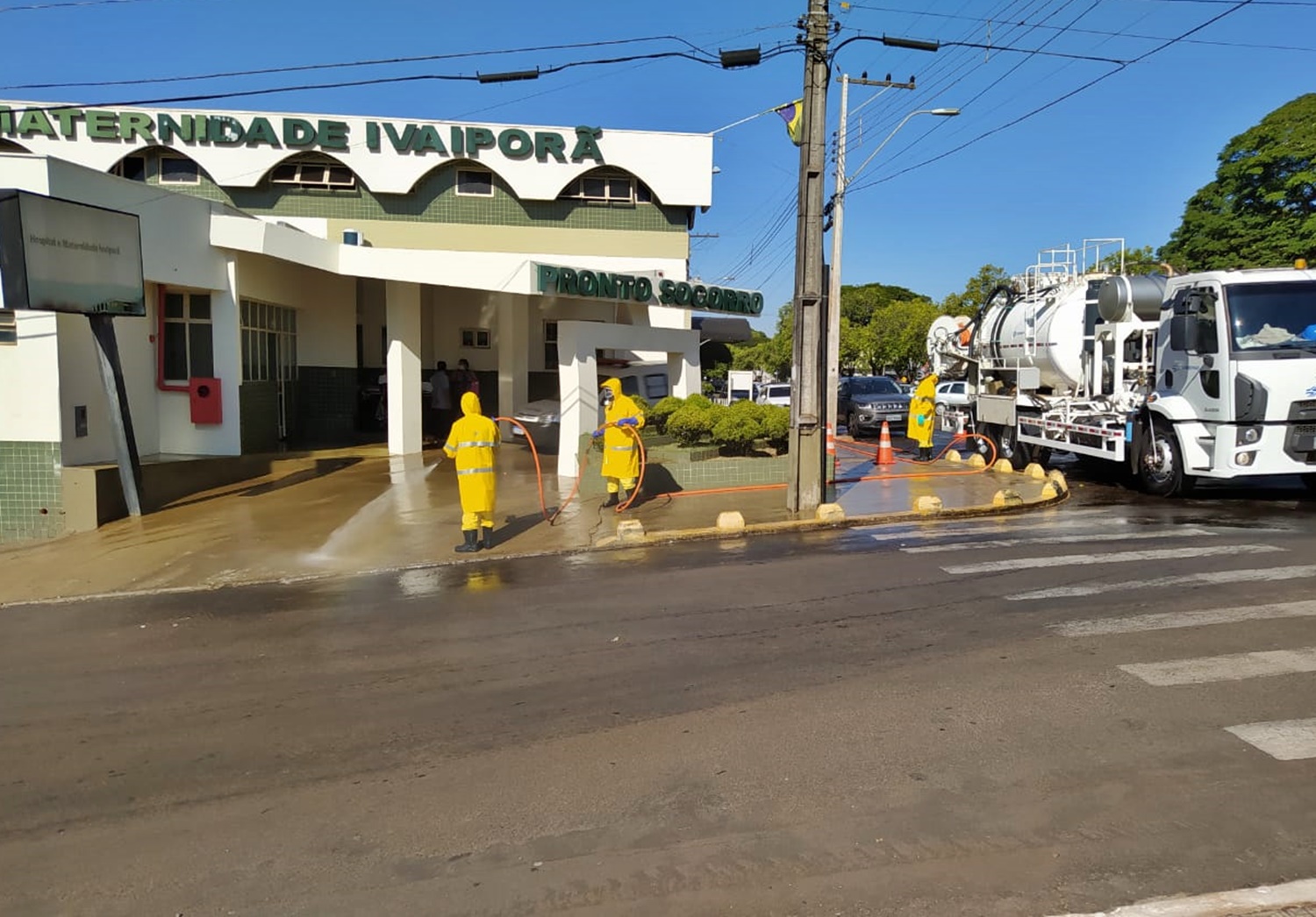 Desinfecção em asilos e hospitais combate coronavírus no Paraná. Foto: Sanrpar