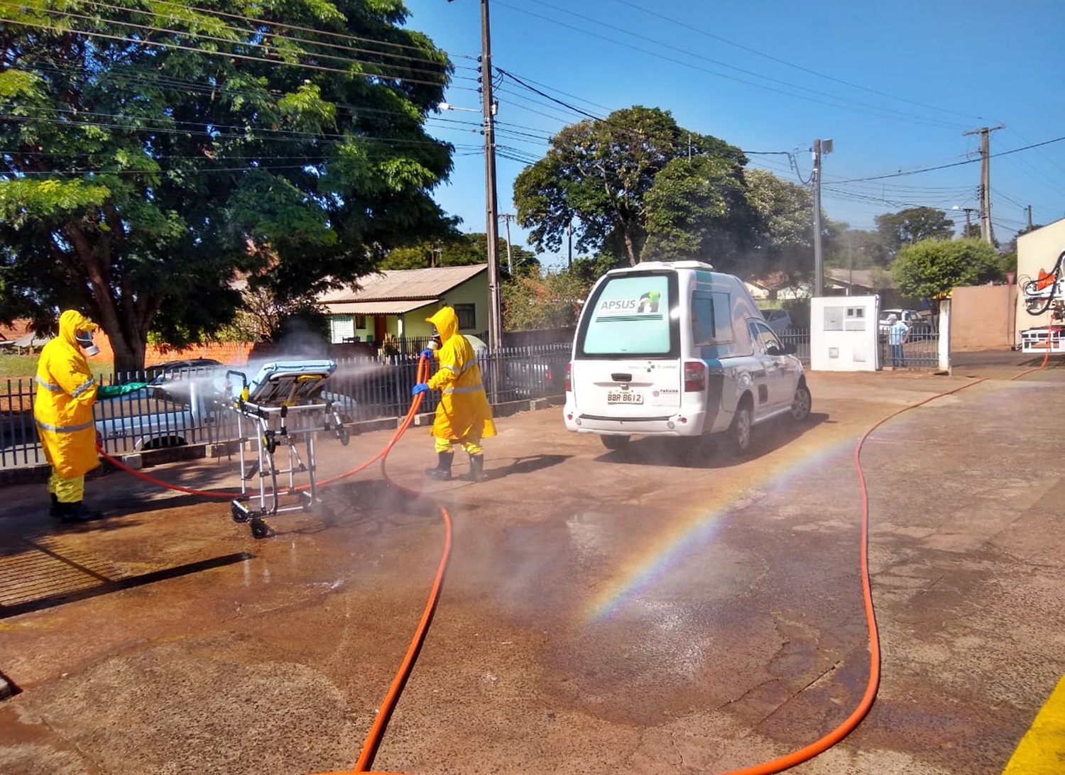 Desinfecção em asilos e hospitais combate coronavírus no Paraná. Foto: Sanrpar