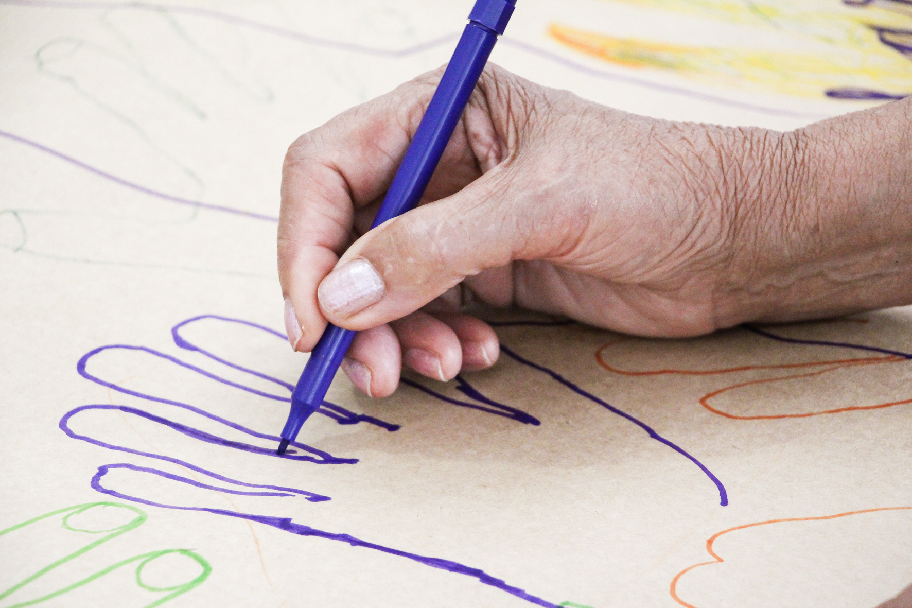 O programa Arte para Maiores, realizado pelo Museu Oscar Niemeyer (MON), de Curitiba, ganhou uma versão virtual para esse período de distanciamento social. As atividades são promovidas pelo setor Educativo do Museu e destinadas especialmente a pessoas com mais de 60 anos.
Foto Maita Franco