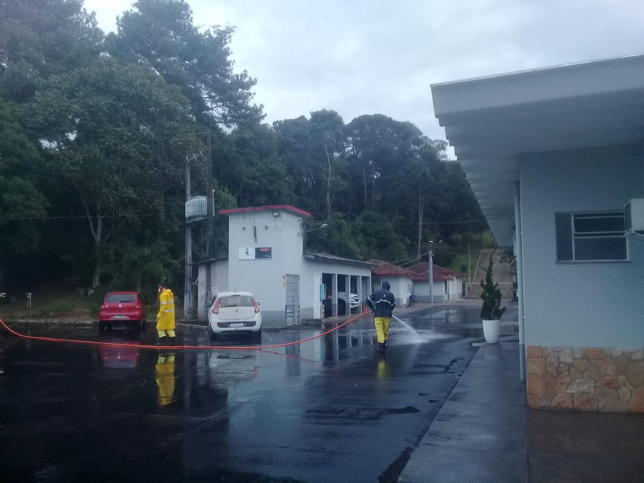 Sanepar continua desinfecção em hospitais e asilos. Foto: Sanepar