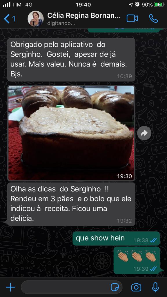 Empregados da Celepar ajudam população a usar tecnologias. Imagem: Celepar