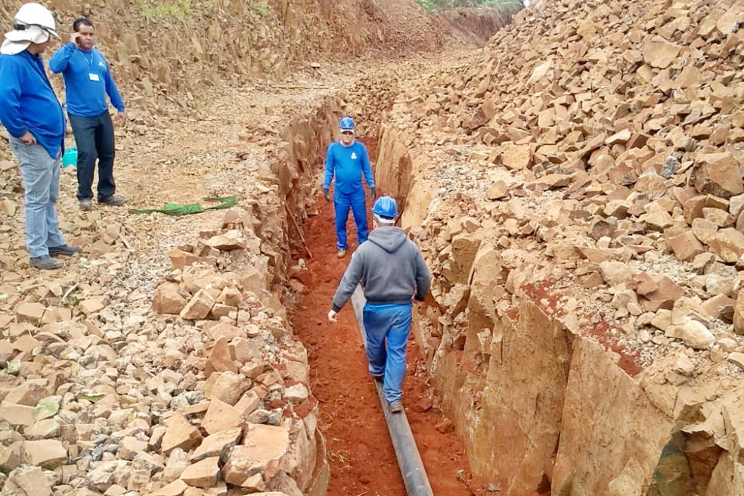 Sanepar leva água tratada para Distrito da Platina
. Foto:Sanepar