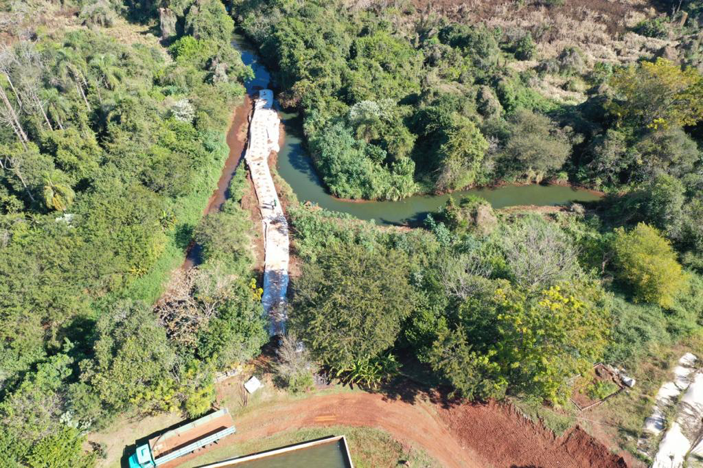 Sanepar faz dragagem e armazenamento de resíduos do Rio Cascavel. Foto:Sanepar