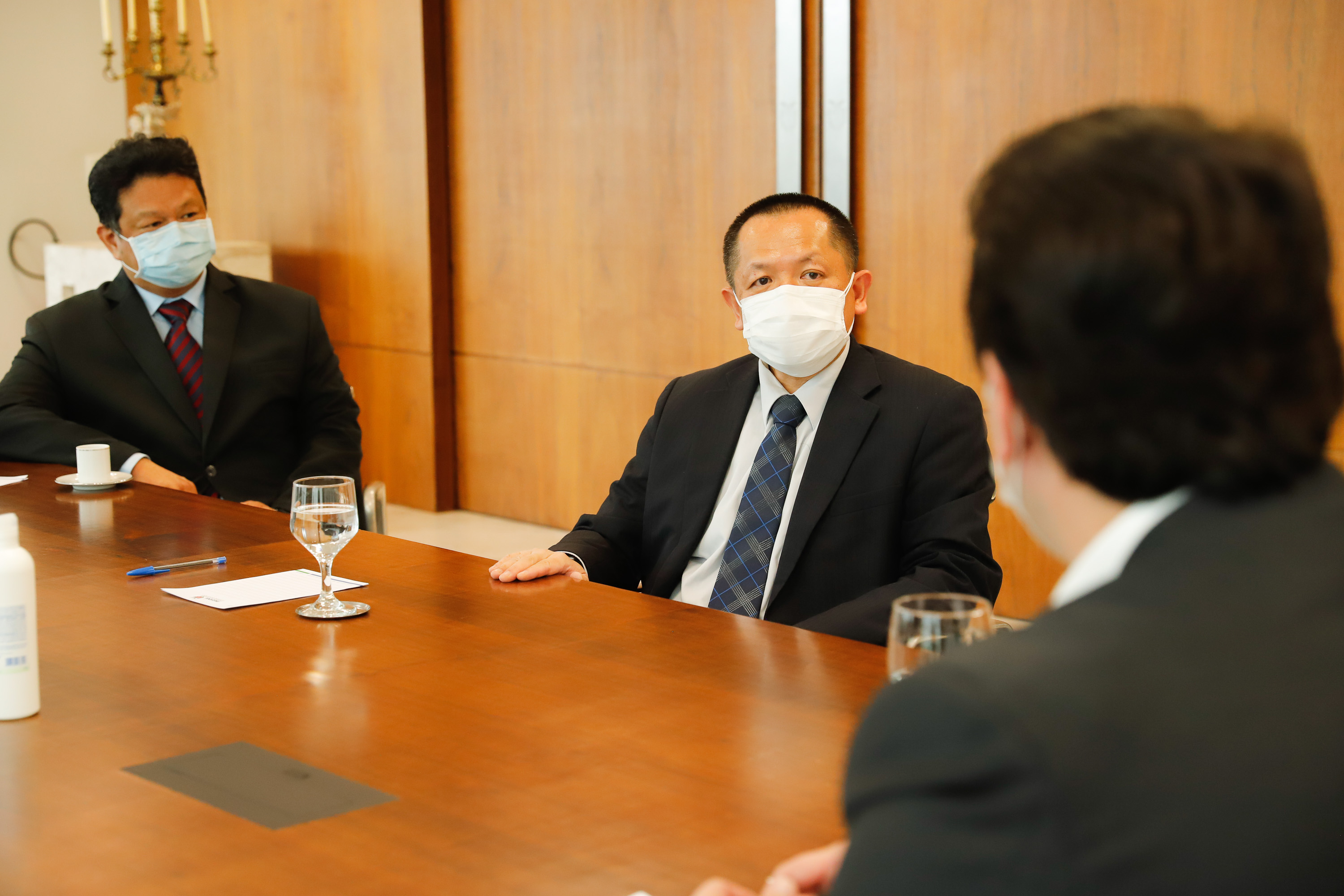 O Paraná recebeu 400 mil máscaras cirúrgicas do Escritório Econômico e Cultural de Taipei no Brasil, organização que representa os interesses de Taiwan no País