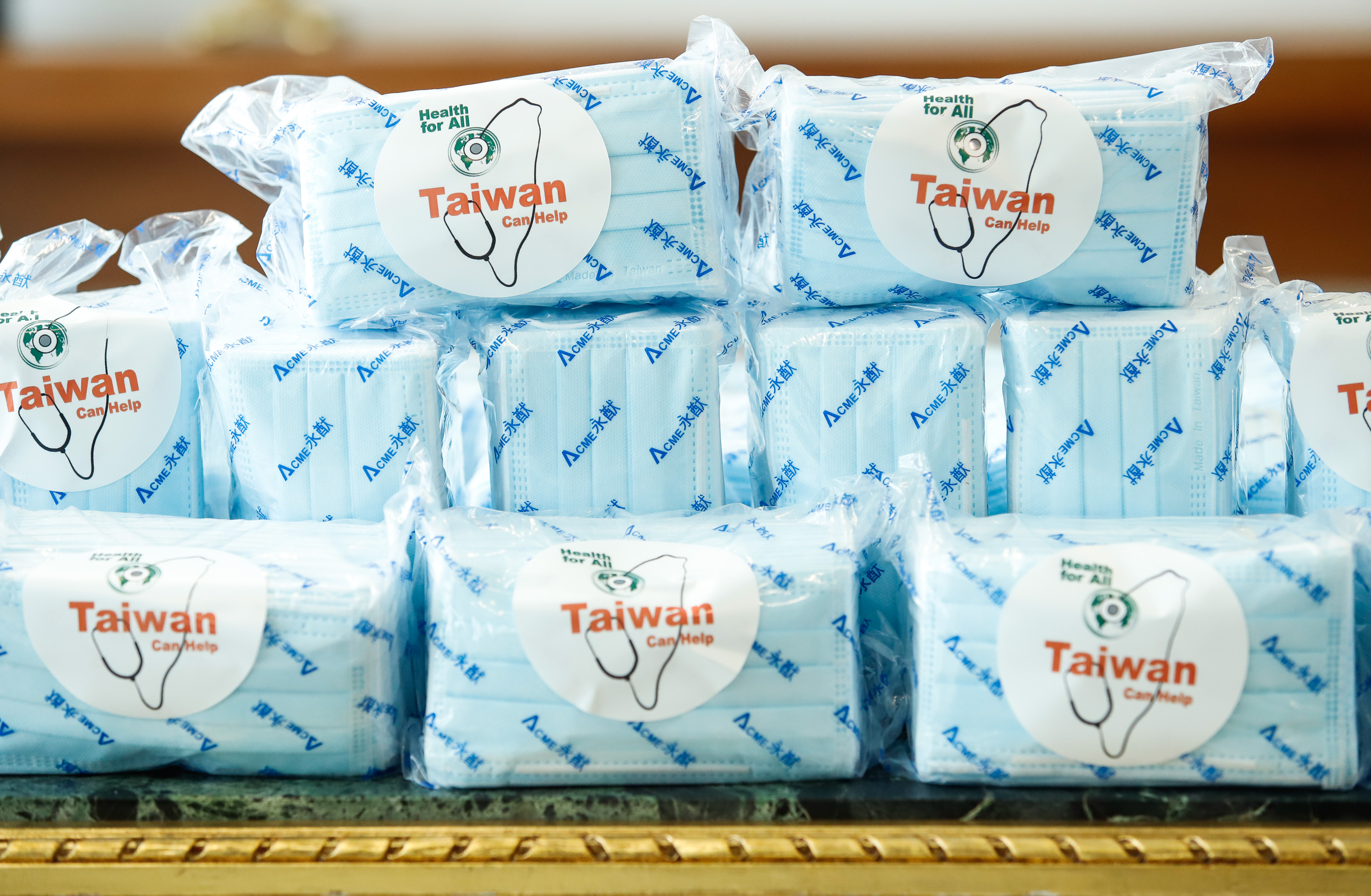 O Paraná recebeu 400 mil máscaras cirúrgicas do Escritório Econômico e Cultural de Taipei no Brasil, organização que representa os interesses de Taiwan no País