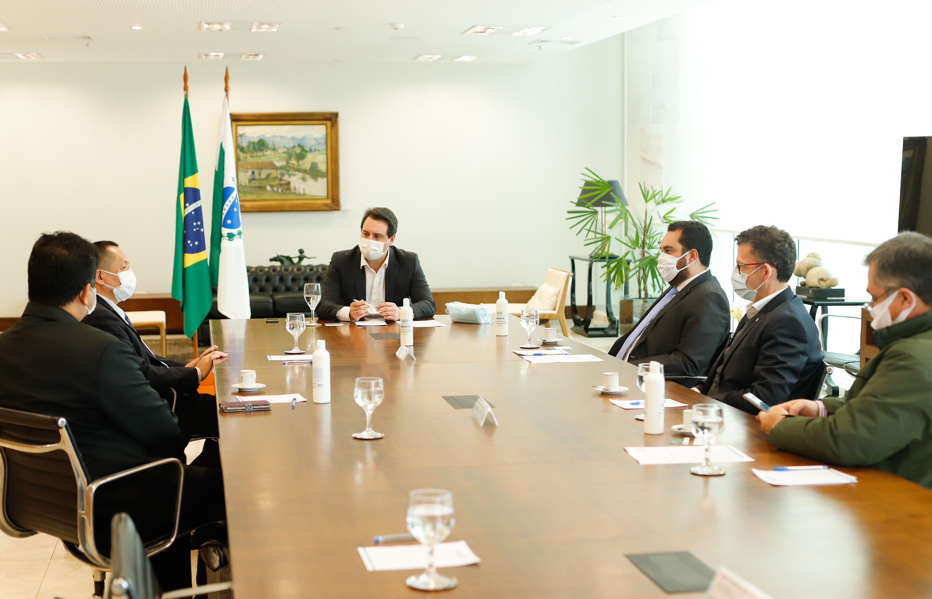 O Paraná recebeu 400 mil máscaras cirúrgicas do Escritório Econômico e Cultural de Taipei no Brasil, organização que representa os interesses de Taiwan no País