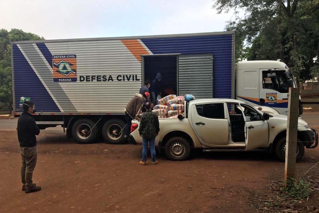 Defesa Civil Estadual apoia FUNAI na entrega de cestas básicas em aldeias indígenas no Paraná. Foto:Defesa Civil