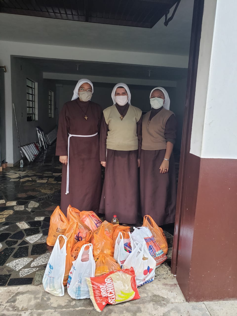 Empregados da Sanepar em União da Vitória encontraram um jeito de continuar sendo solidários mesmo durante a pandemia