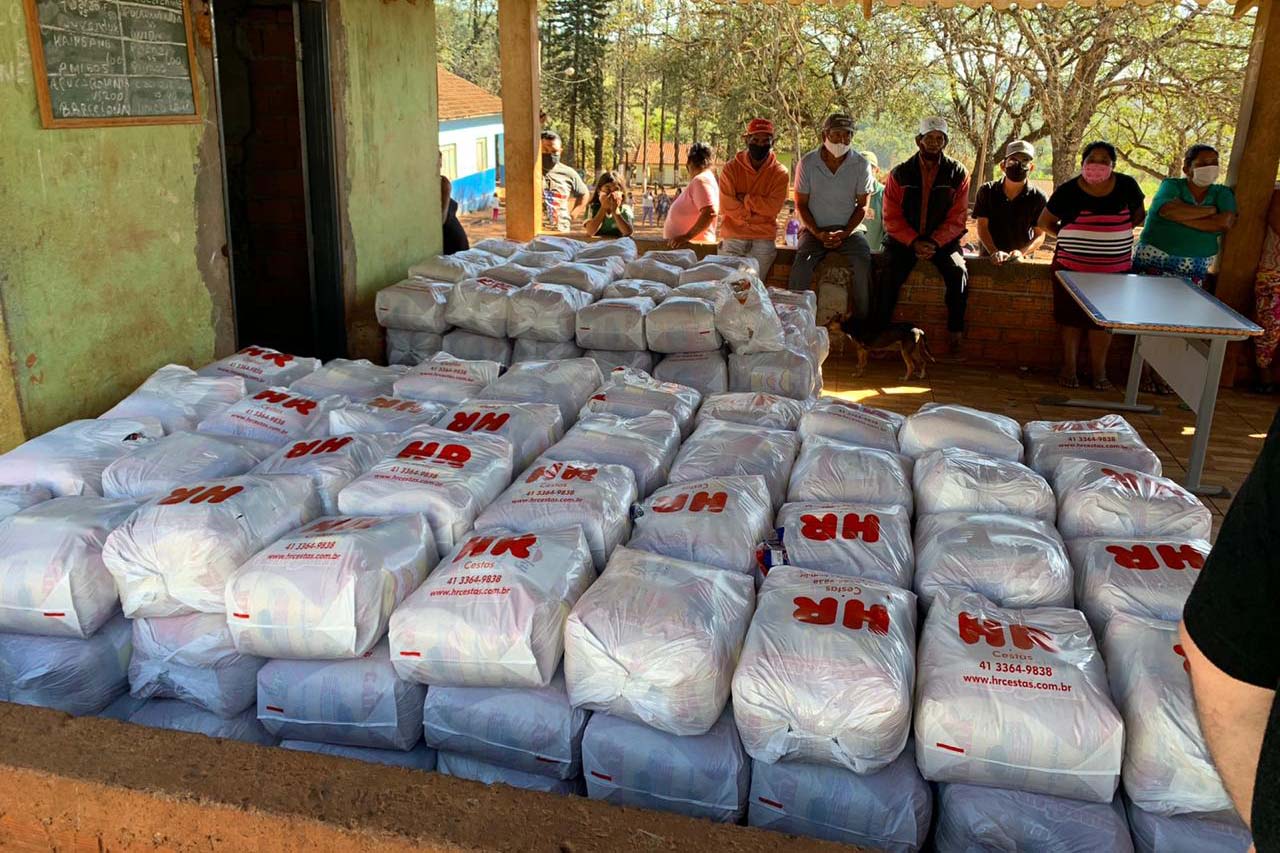 Cestas básicas são entregues às famílias com as crianças e adolescentes indígenas e de comunidades tradicionais
. Foto:SEJUF