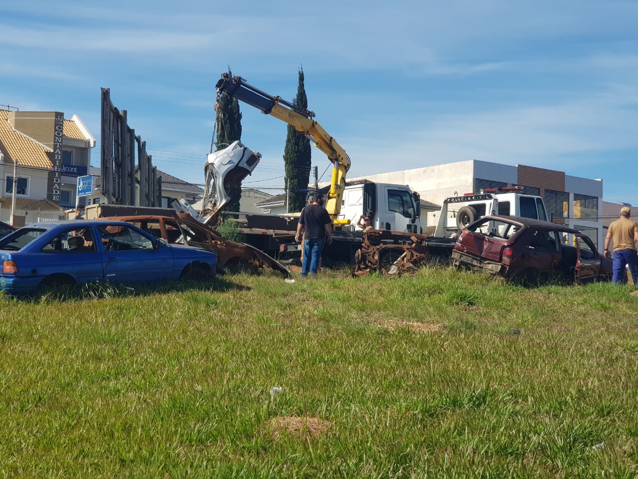 Segurança retira veículos da Delegacia de Fazenda Rio Grande
.Foto:SESP