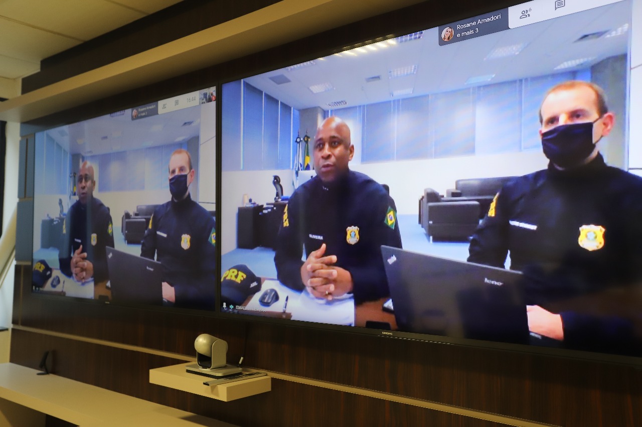 A Secretaria da Justiça, Família e Trabalho do Paraná transmitiu nesta quinta-feira, uma “Live” apresentando o 4º Seminário de Enfrentamento ao Tráfico de Pessoas. FOTO:SEJUF