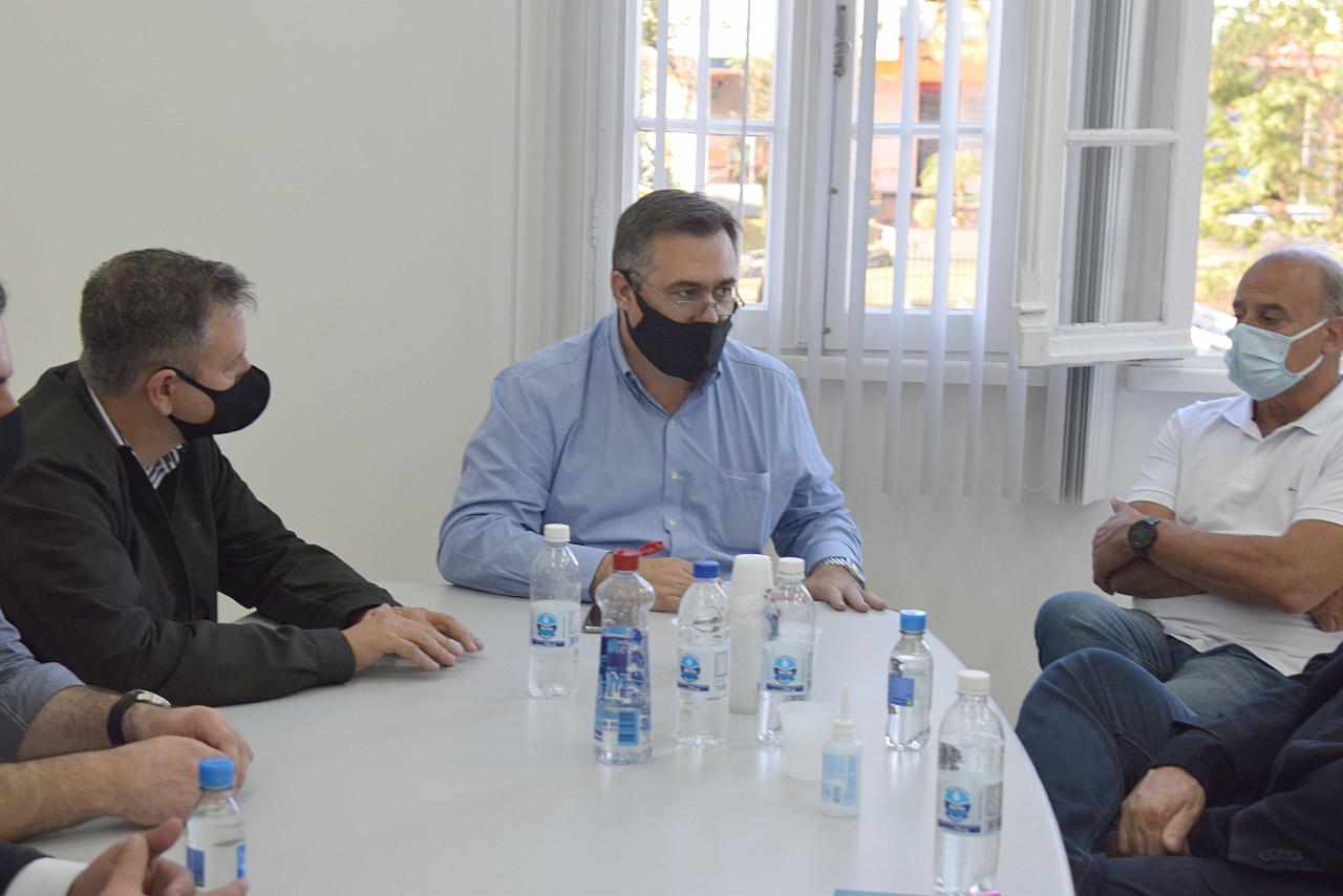 Governo entrega lancha para atender população do Litoral. Foto:SESA