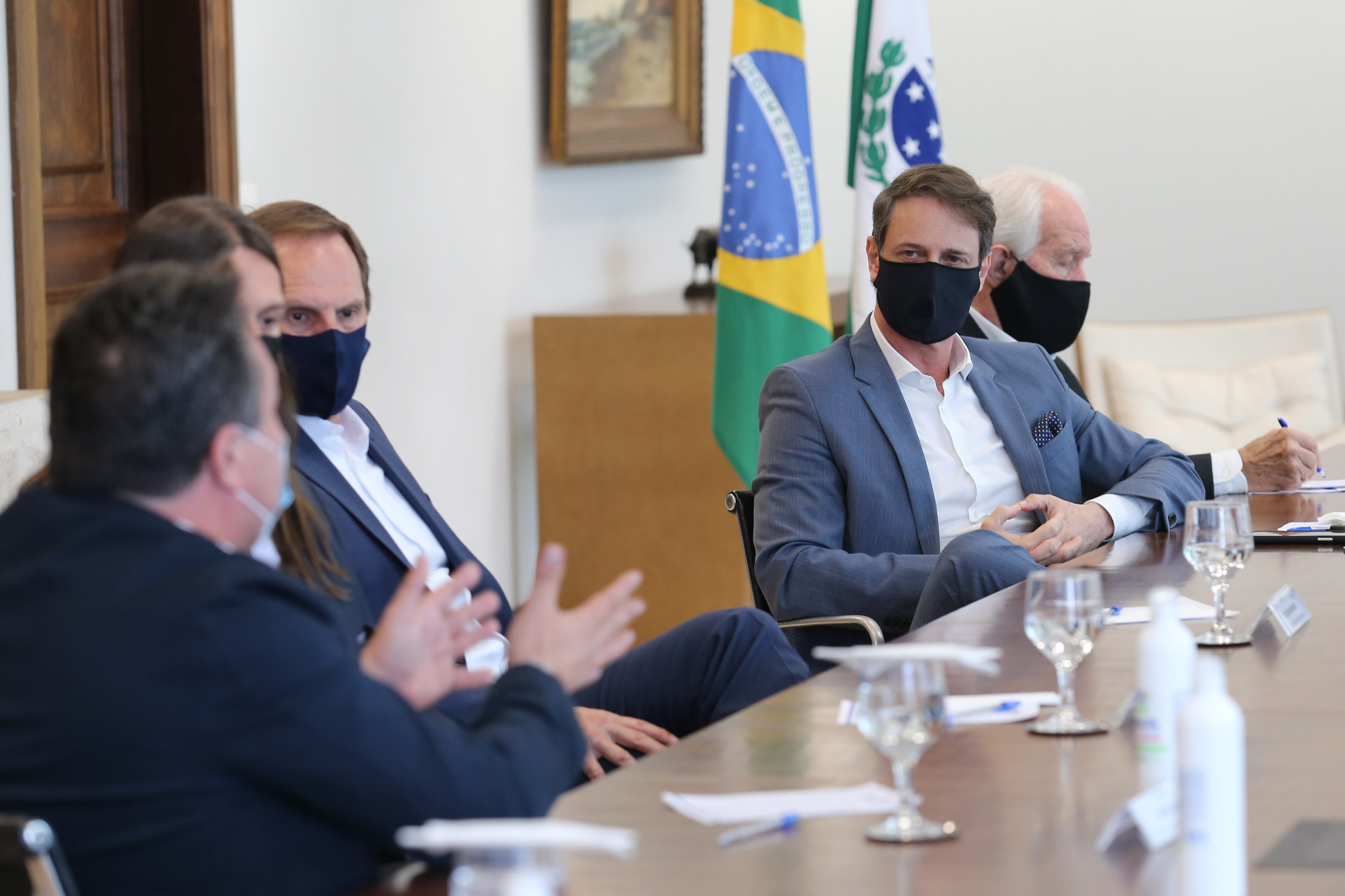 O Governador Carlos Massa Ratinho Junior assina, nesta segunda-feira (21), convenio com a Fundação O Boticário representada pelo CEO do Grupo,  Artur Grynbaum.  Curitiba, 21/09/2020. Foto: Geraldo Bubniak/AEN