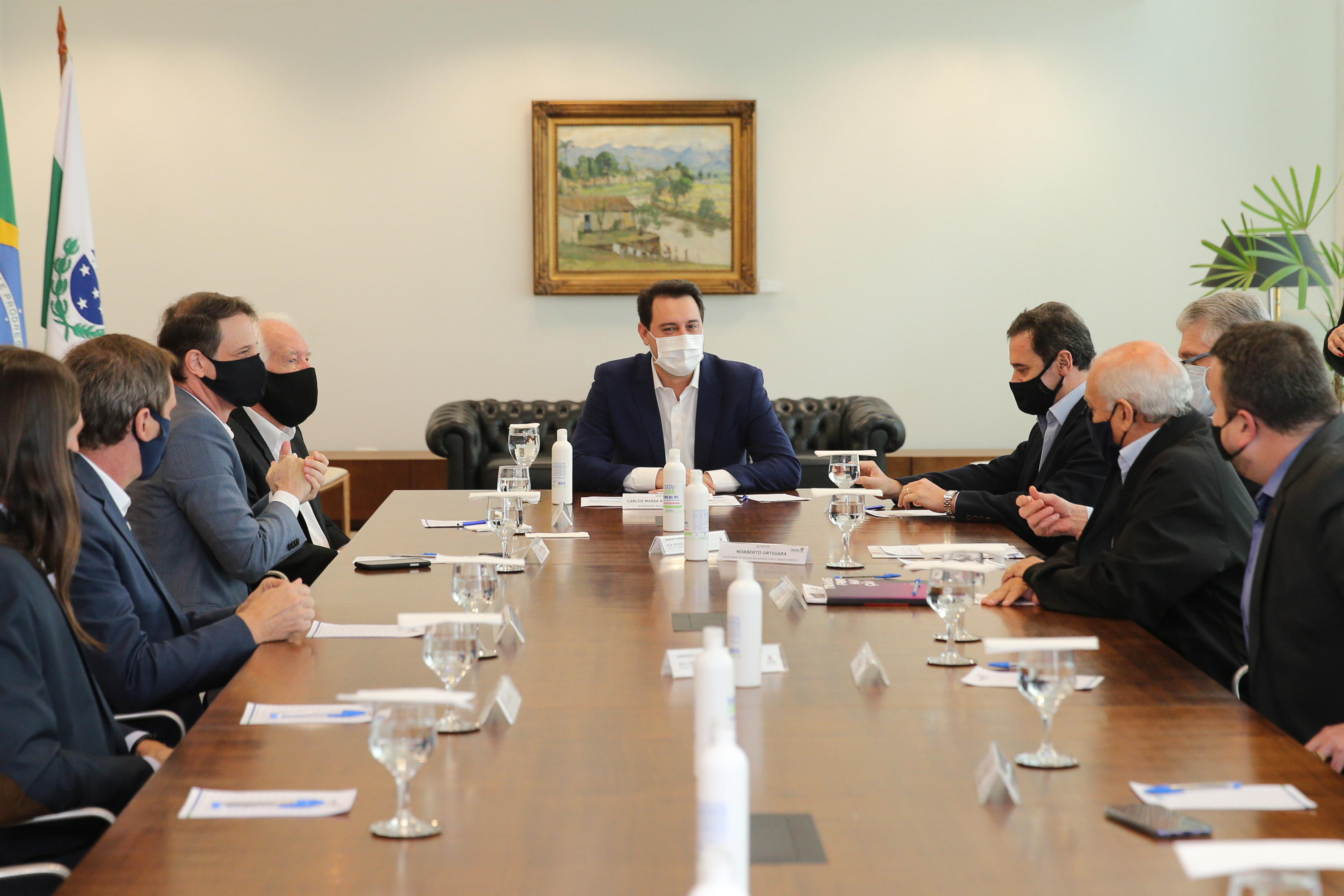 O Governador Carlos Massa Ratinho Junior assina, nesta segunda-feira (21), convenio com a Fundação O Boticário representada pelo CEO do Grupo,  Artur Grynbaum.  Curitiba, 21/09/2020. Foto: Geraldo Bubniak/AEN