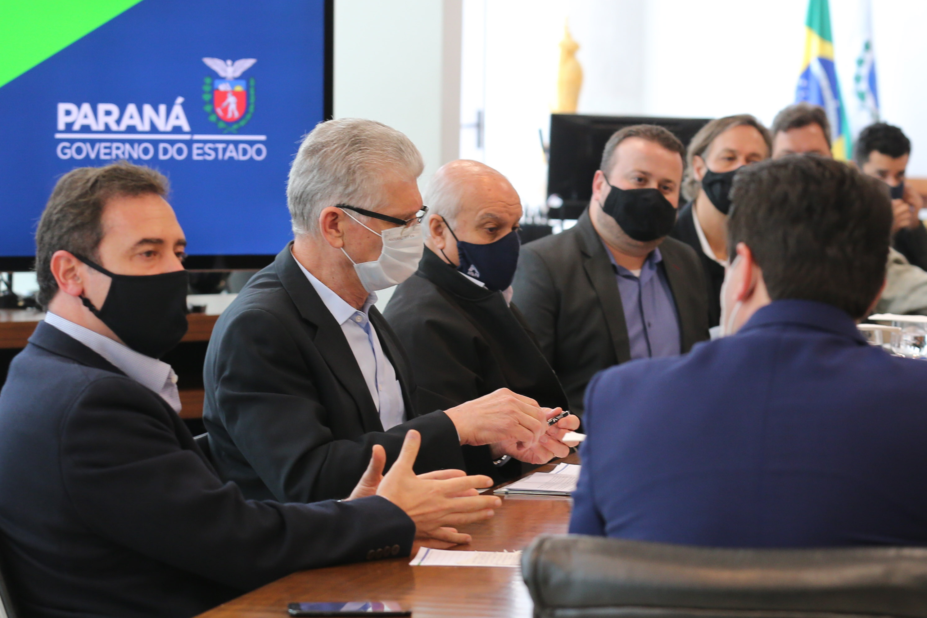 O Governador Carlos Massa Ratinho Junior assina, nesta segunda-feira (21), convenio com a Fundação O Boticário representada pelo CEO do Grupo,  Artur Grynbaum.  Curitiba, 21/09/2020. Foto: Geraldo Bubniak/AEN