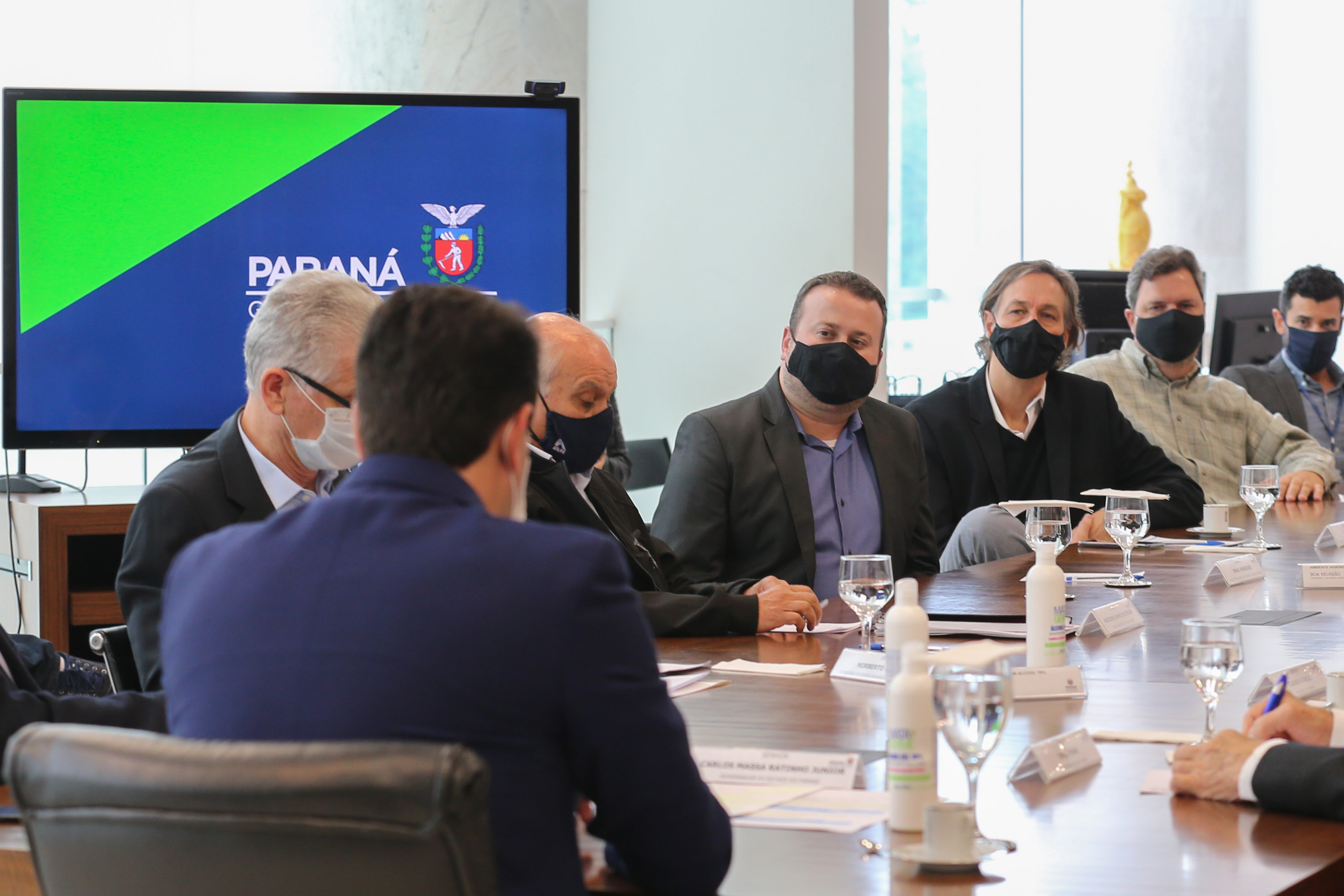 O Governador Carlos Massa Ratinho Junior assina, nesta segunda-feira (21), convenio com a Fundação O Boticário representada pelo CEO do Grupo,  Artur Grynbaum.  Curitiba, 21/09/2020. Foto: Geraldo Bubniak/AEN