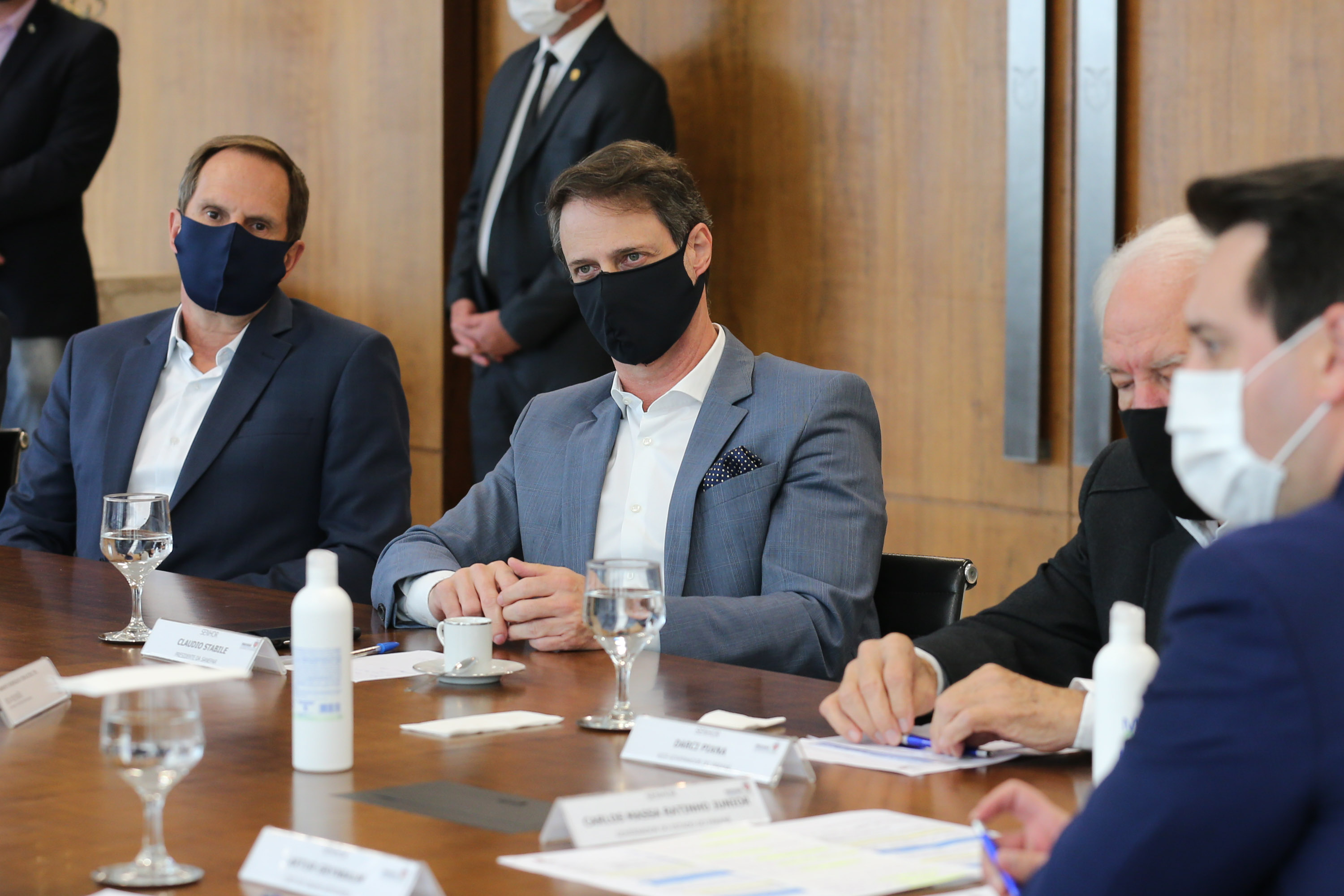 O Governador Carlos Massa Ratinho Junior assina, nesta segunda-feira (21), convenio com a Fundação O Boticário representada pelo CEO do Grupo,  Artur Grynbaum.  Curitiba, 21/09/2020. Foto: Geraldo Bubniak/AEN