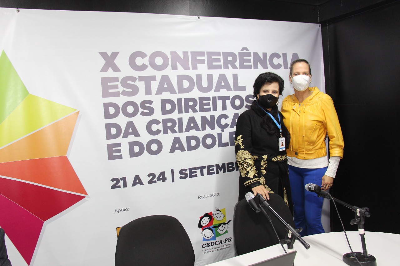 A presidente do Conselho Estadual da Criança e Adolescente (Cedca) e chefe do Departamento de Políticas para Crianças e Adolescentes da Secretaria da Justiça, Família e Trabalho (Sejuf), Angela Mendonça, abriu oficialmente a Conferência nesta segunda-feira para mais de 700 pessoas enaltecendo o trabalho realizado pelo secretário Ney Leprevost, que possibilitou a implantação no Paraná do Orçamento da Criança e do Adolescente. Foto: SEJUF