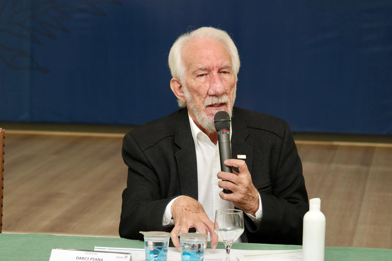 O Governo do Estado lançou nesta terça-feira (22) o Programa Reinvente sua Cidade – da Crise à Oportunidade, ação que integra o pacote de iniciativas que visam a retomada econômica do Paraná