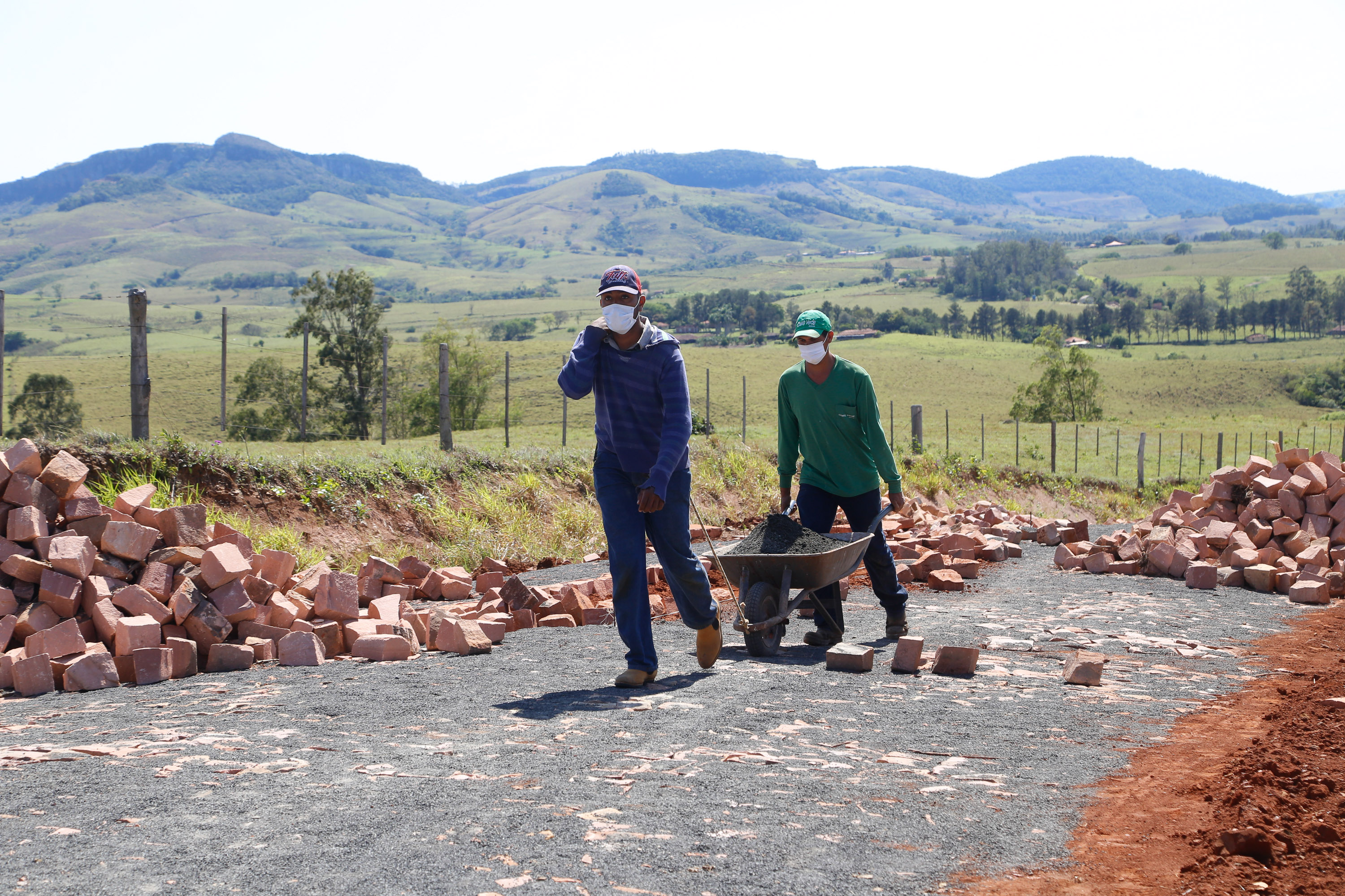 Estradas vão fomentar turismo e agronegócio em Ribeirão Claro.Foto Gilson Abreu/AEN