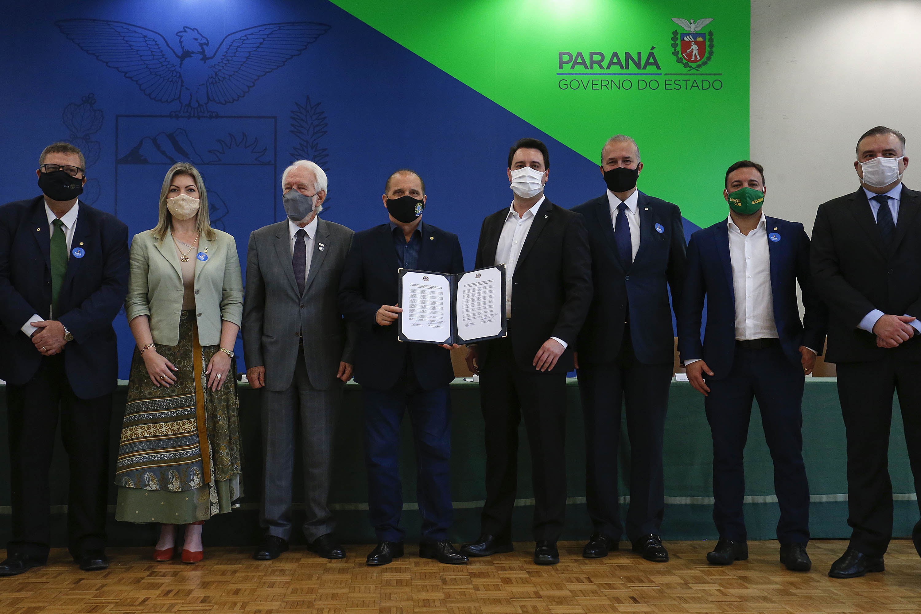 Curitiba-09-10-2020 - O governador Carlos Massa Ratinho Junior e o ministro da Cidadania, Onyx Lorenzoni, anunciam nesta sexta-feira mais um milhão e 800 mil reais para o Programa de Aquisição de Alimentos. A ação beneficia milhares de agricultores familiares locais e pessoas que se encontram em situação de vulnerabilidade social. Dos 399 municípios do Estado, 118 executam o PAA - Foto : Jonathan Campos / AEN