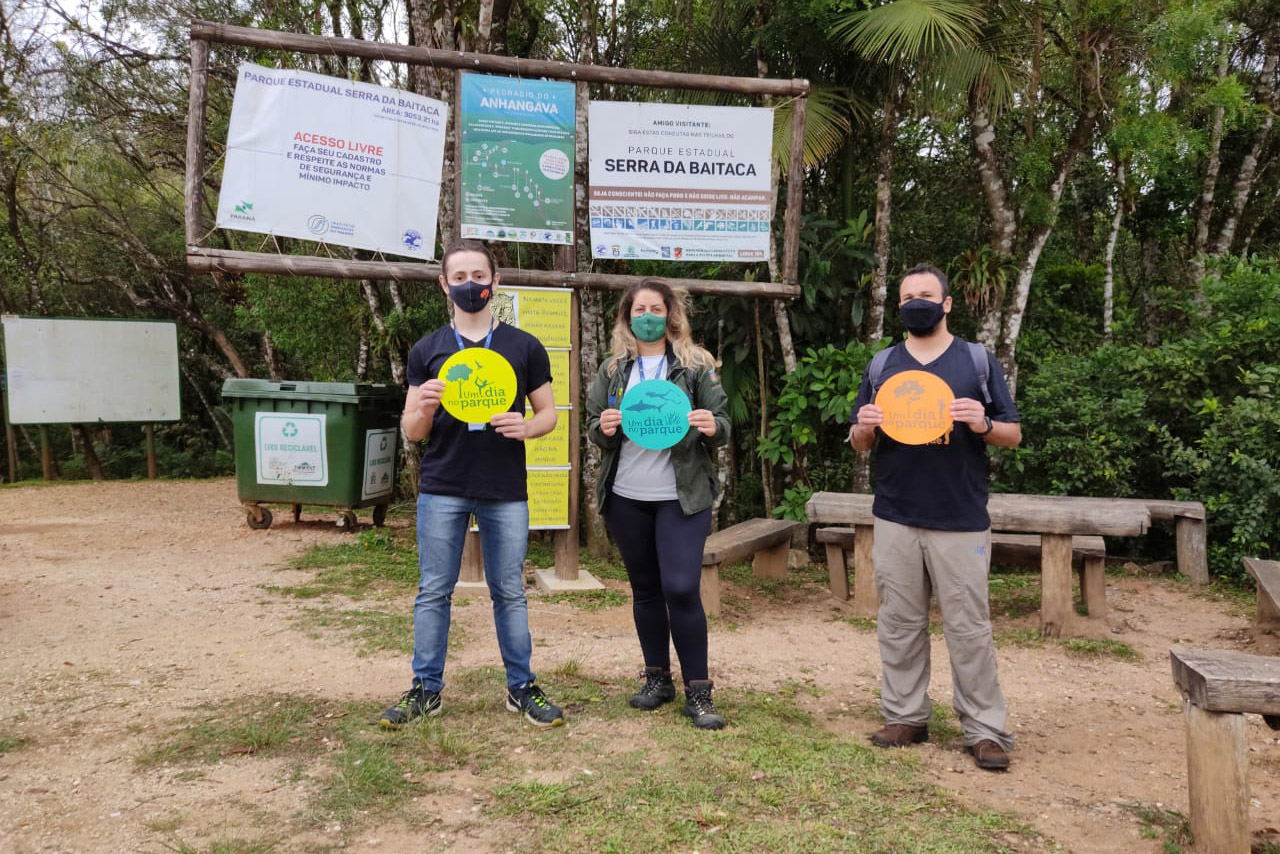 O projeto Um Dia no Parque começou neste domingo (18) em seis Unidades de Conservação (UCs) do Paraná, com atividades diferenciadas de conscientização ambiental. A ação é do Instituto Água e Terra (IAT), órgão vinculado à Secretaria de Estado do Desenvolvimento Sustentável e do Turismo, em parceria com a Rede Pró-UC, a Coalizão Pró-Unidades de Conservação e apoio da Águas Ouro Fino.
