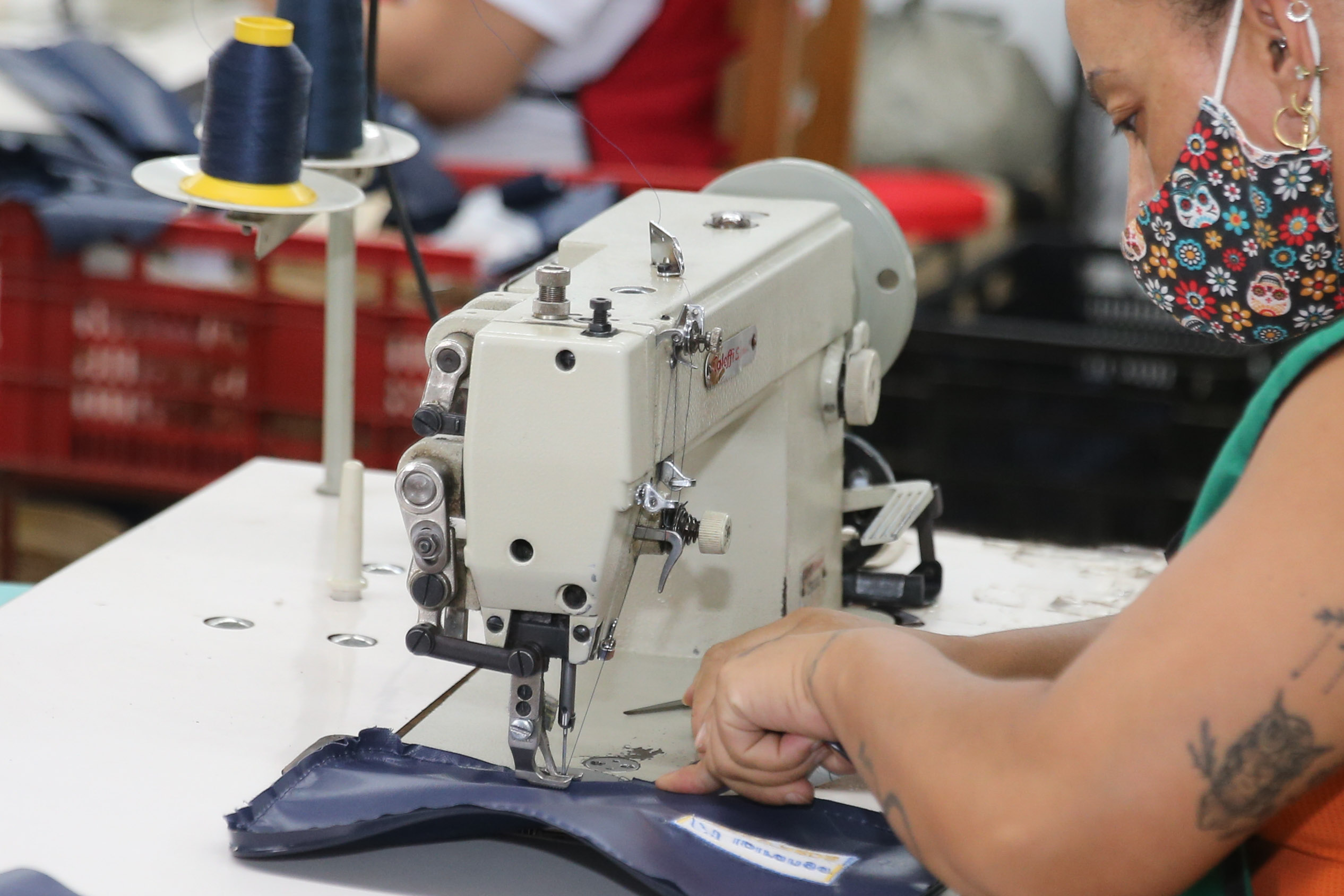 FEITO NO PARANA - Apucarana Capital do Bone. Empresa B2 Brindes.05/10/2020 - Foto: Geraldo Bubniak/AEN