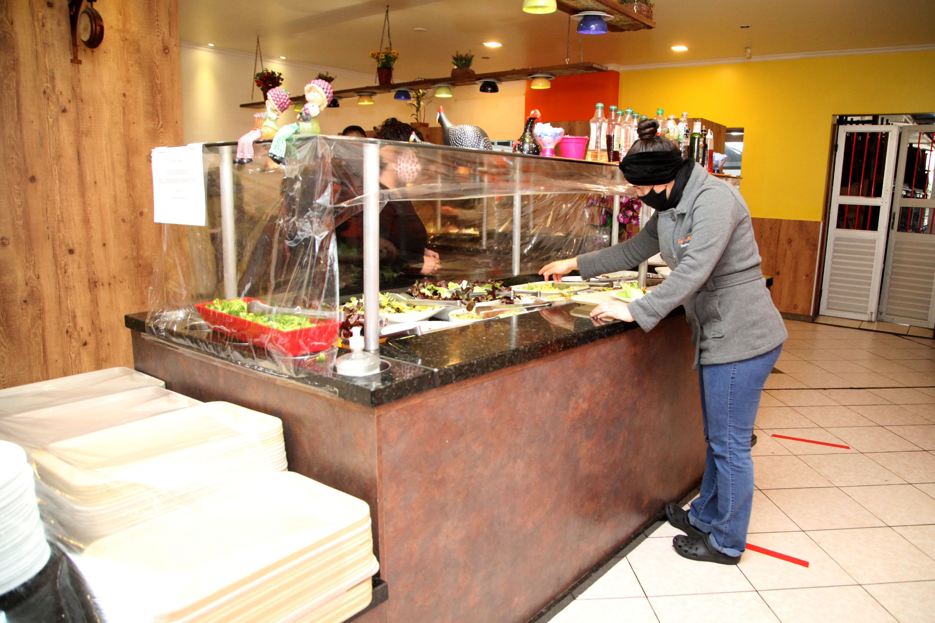 Outro beneficiado pelo crédito foi o restaurante Jeito Mineiro, localizado no Centro
Histórico de Curitiba, que obteve um financiamento da linha Fomento Turismo, com recursos
do Fungetur. Fundado em 2008, o estabelecimento serve pratos da culinária mineira com