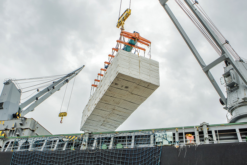 Movimento de dez meses indica novo recorde dos portos do Paraná neste ano