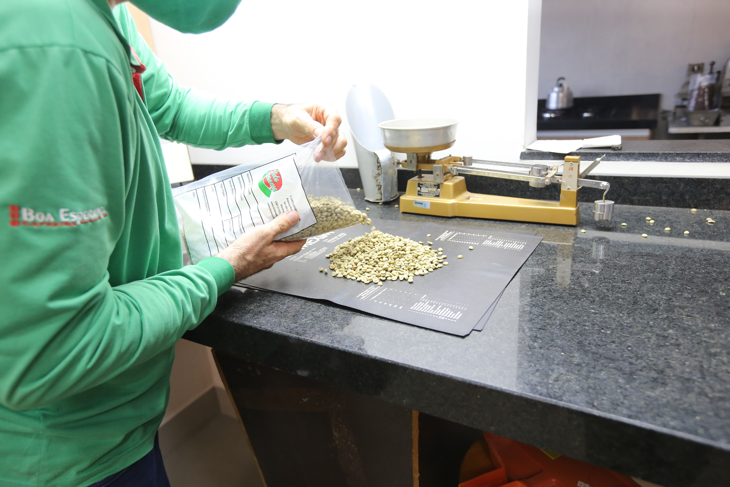 FEITO NO PARANA - Fabrica do Café Bela Esperança da cidade de Mandaguari.06/10/2020 - Foto: Geraldo Bubniak/AEN