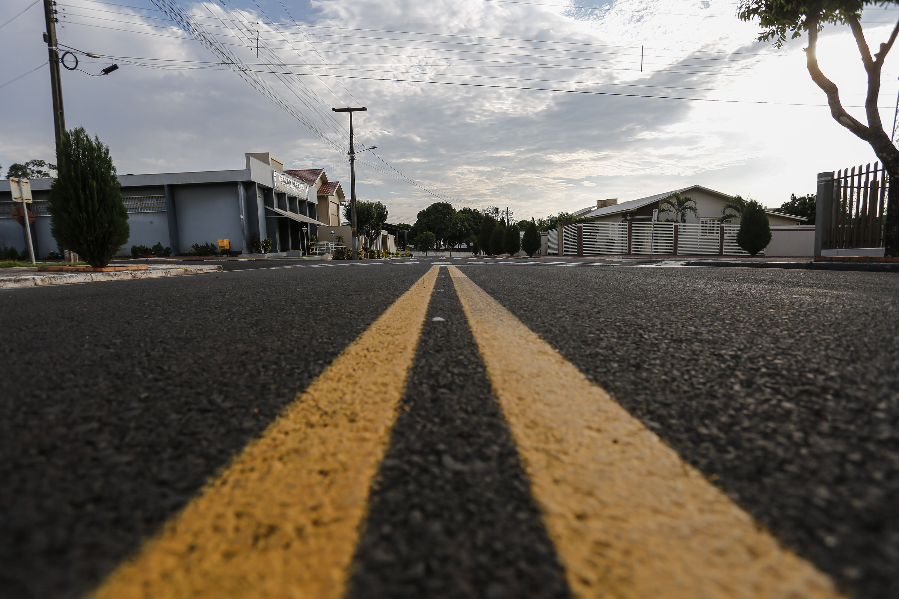 Missal - 21-10-2020 - Pavimentação asfaltica no distrito de Dom Armando em Missal- Foto : Jonathan Campos / AEN