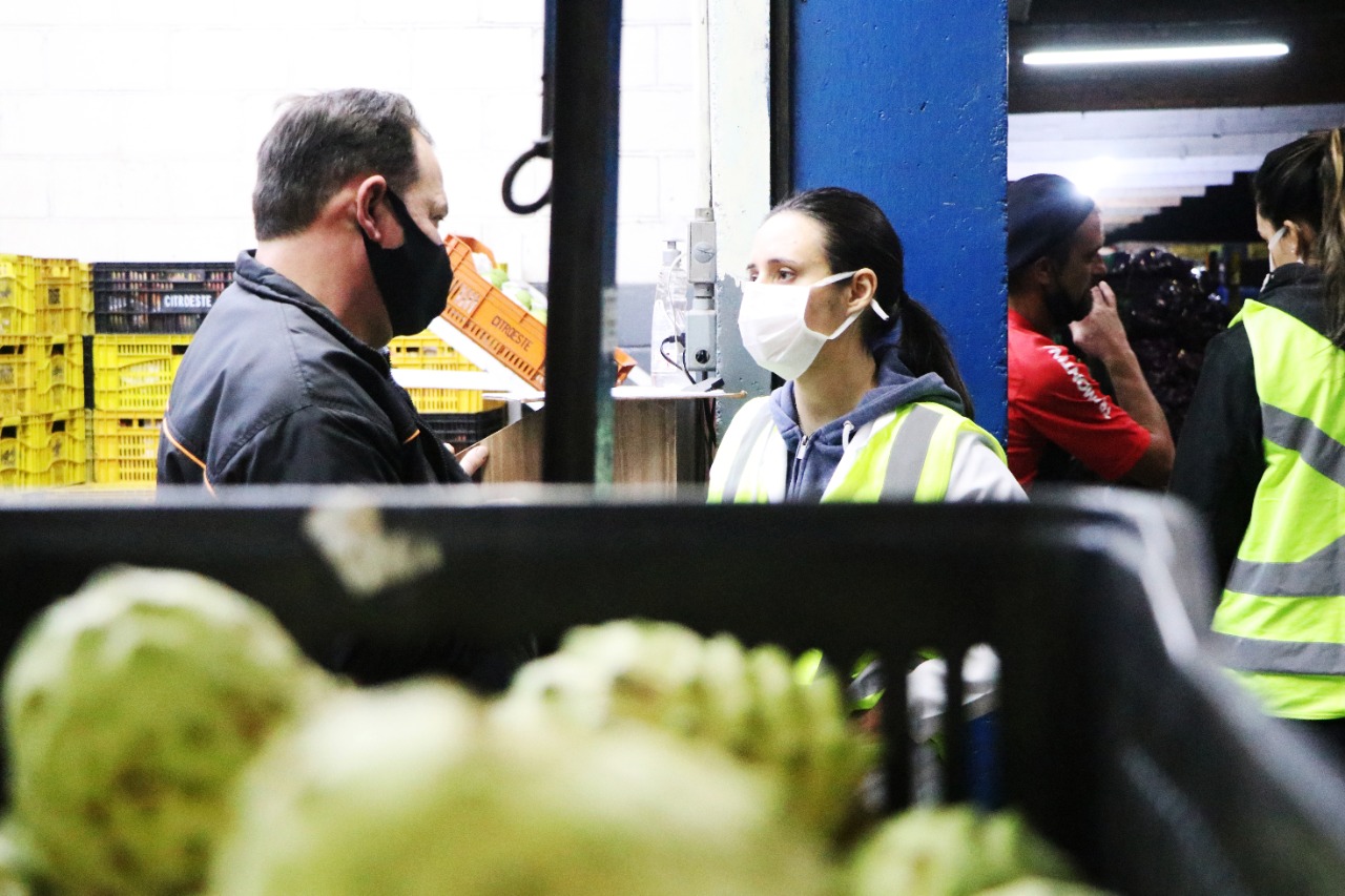 Orientação reduz contaminação por coronavírus na Ceasa Curitiba. Foto:Ceasa