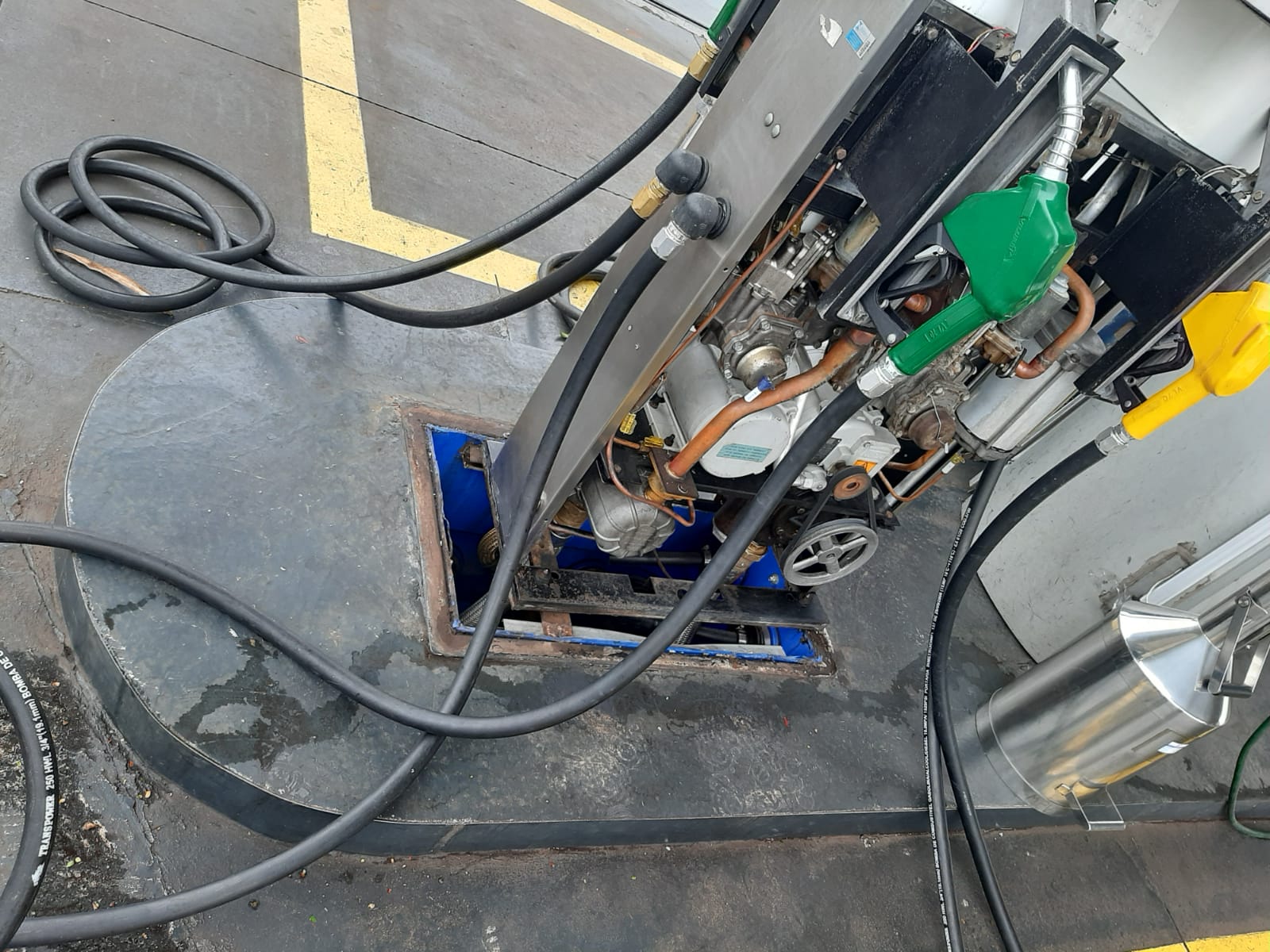 IPEM-PR, MPPR, ANP e Receita Estadual fiscalizaram postos de combustível em Arapongas e Apucarana. Foto:IPEM