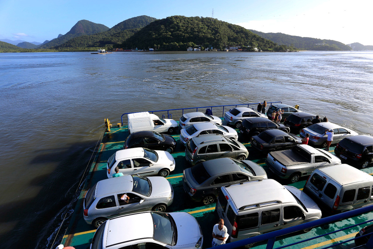 Duas empresas disputam a concessão do ferry-boat de Guaratuba
. Foto:DER