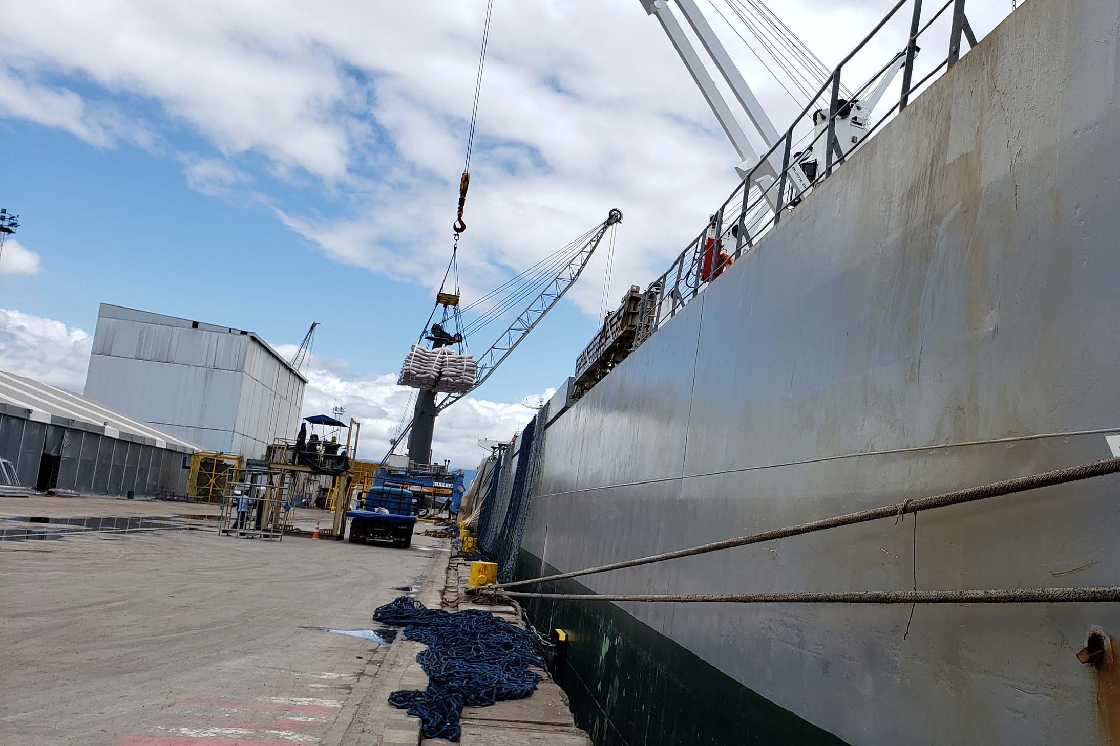 Exportações puxam o aumento de 9% na movimentação dos portos . Foto:Cesar Teixeira