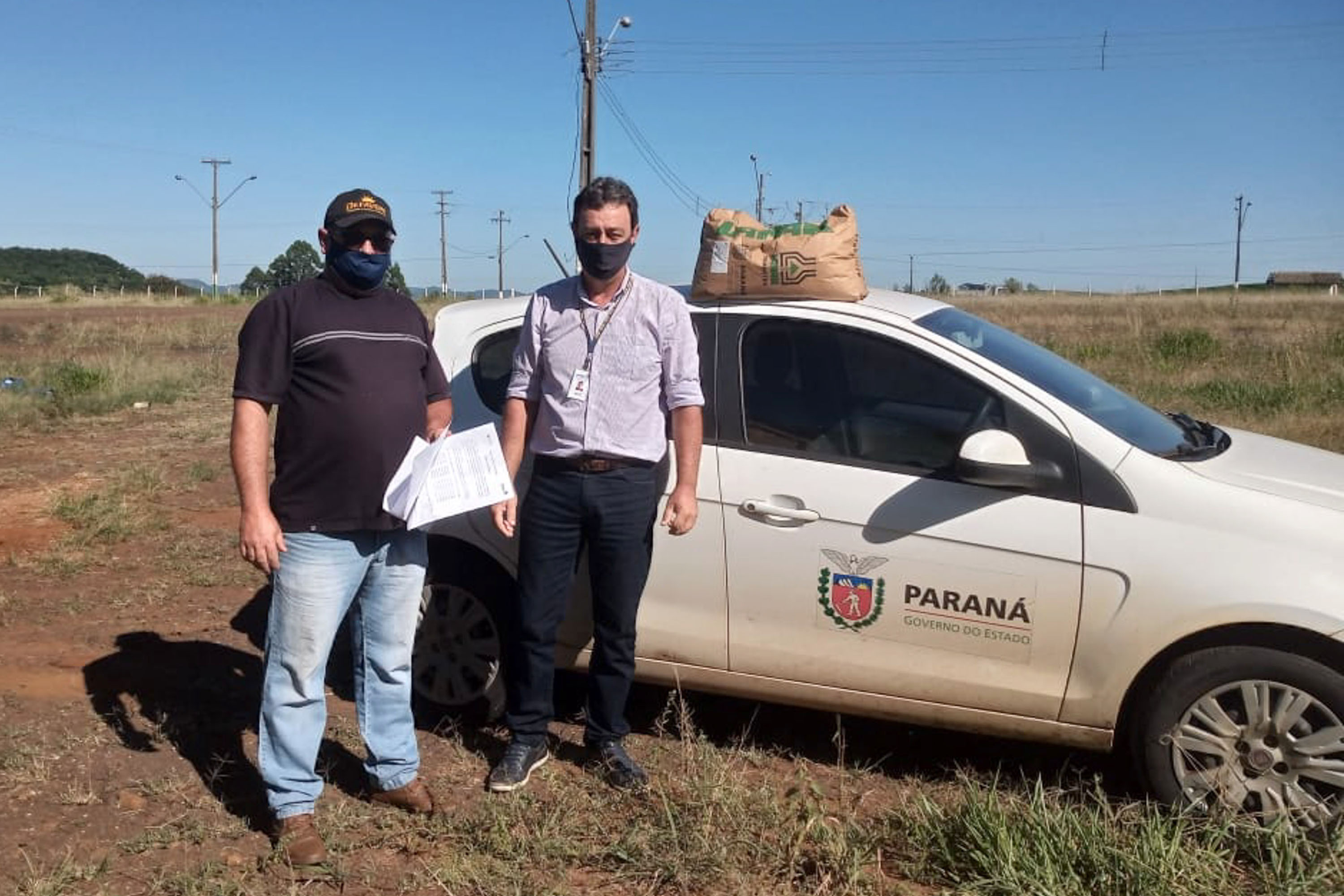Pequenos agricultores de Rio Bonito do Iguaçu receberam nesta sexta-feira (11) 10.460 quilos de sementes de milho e feijão. Foram beneficiados produtores das comunidades Nova Aliança, Alto Água Morna e Alto Alegre.
Foto: SEAB