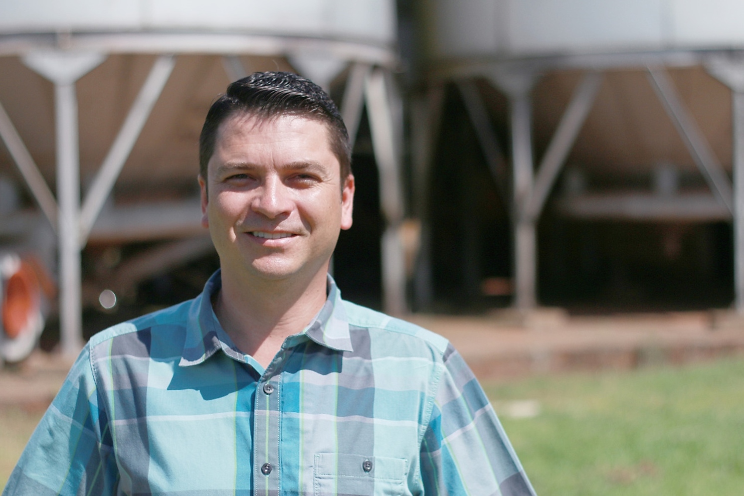 Igor Bonk (Astorga) aplicou o lodo por indicação do agrônomo de sua cooperativa
Foto: SANEPAR